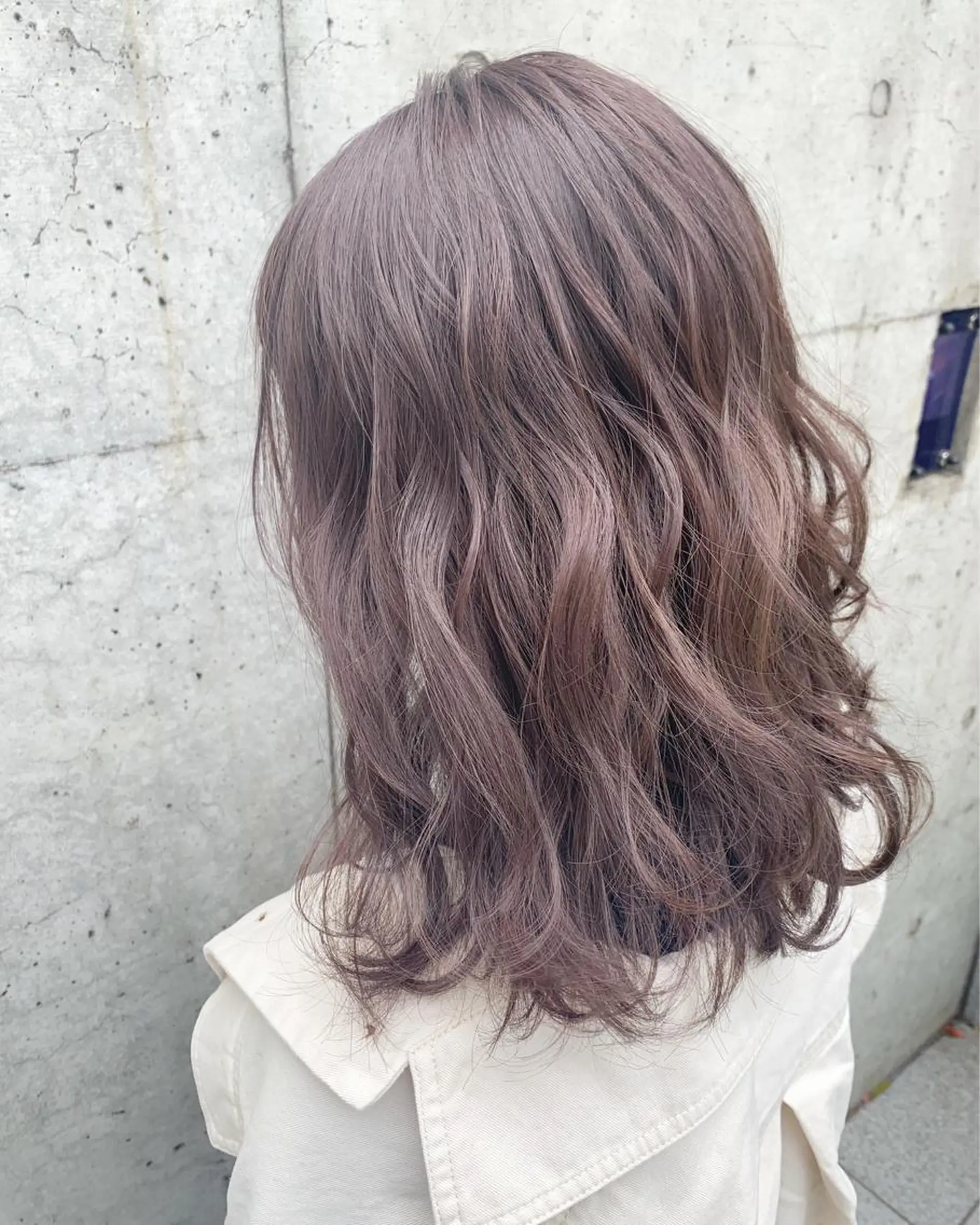 ミディアム カラー ヘアアレンジ ベージュカラー ピンクカラー ピンクベージュ 垢抜け案内人 鈴木聖矢✂️のヘアスタイル