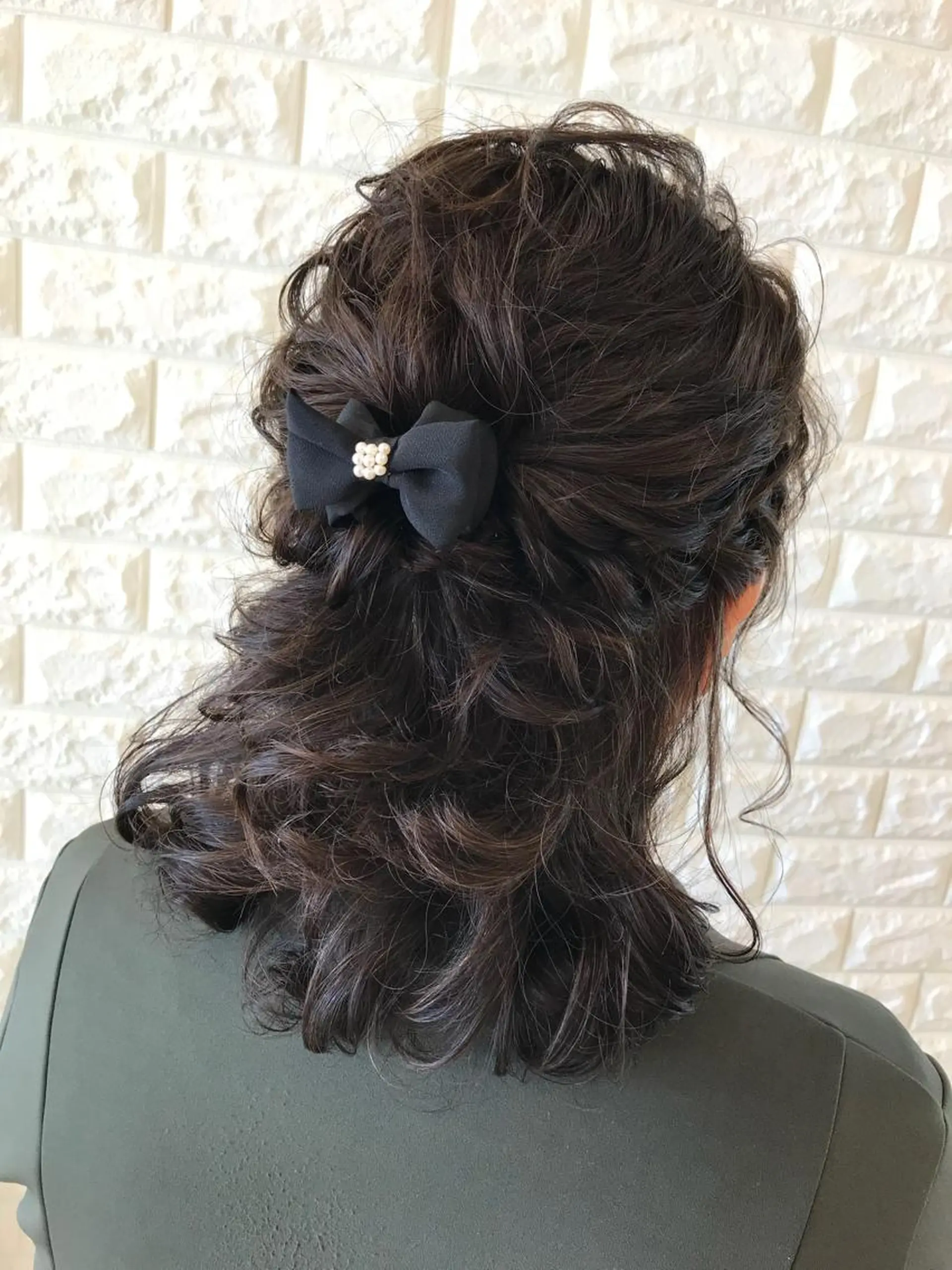 ミディアム ヘアアレンジ ハーフアップ ヘアセット 高橋恵🌈生え癖改善 ウルフ/レイヤーのヘアスタイル