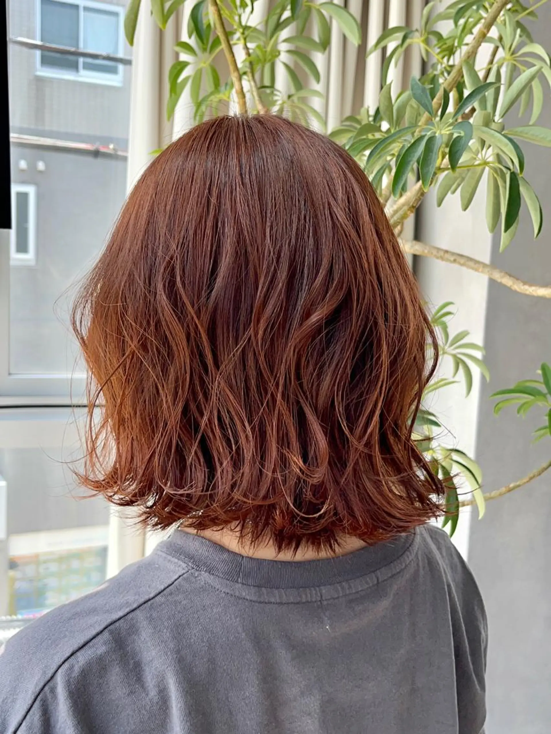 ミディアム カラー ブラウンカラー オレンジ オレンジブラウン カット ヘアカラー AKARI🌟ボブ/ ハイライト/似合わせのヘアスタイル