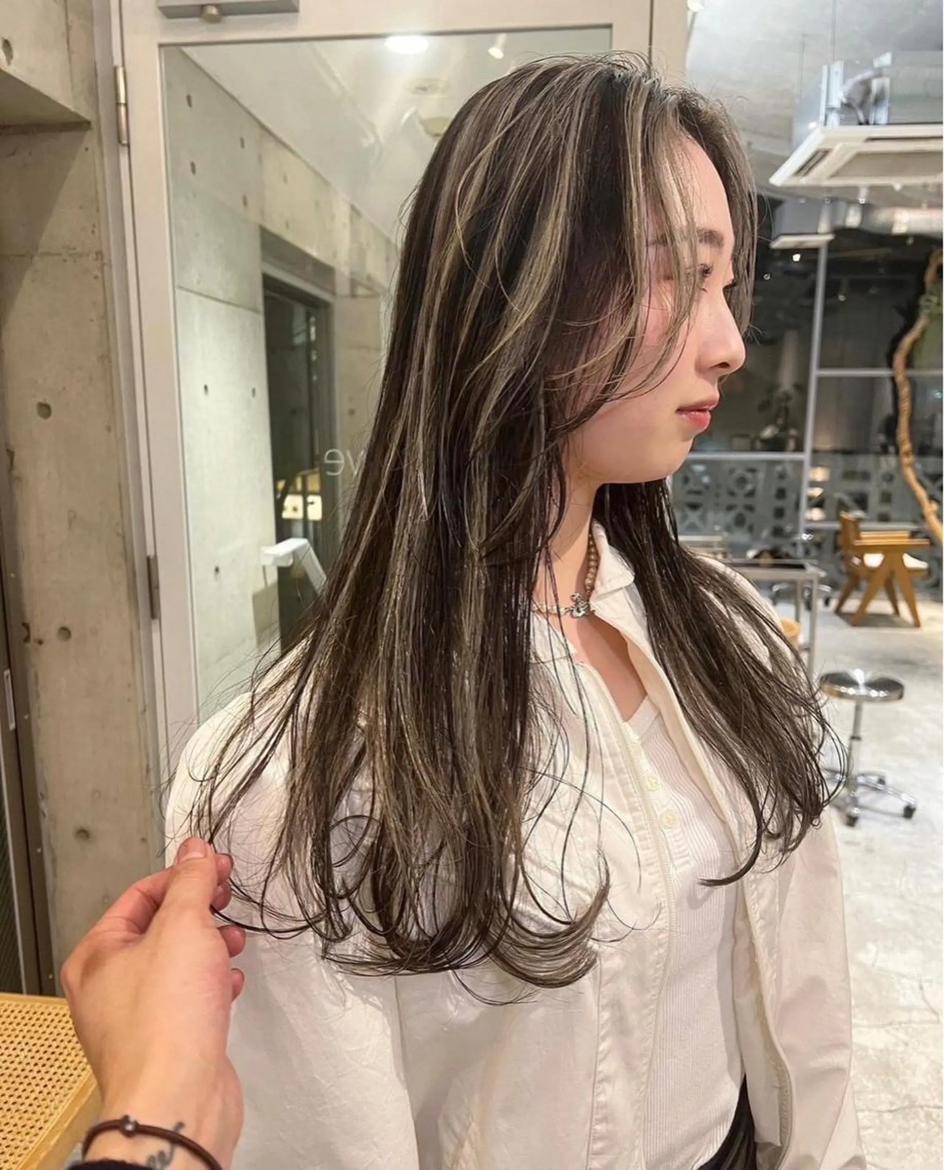 セミロング カラー 透明感カラー🪡🤍 nanao🤍🪡のヘアスタイル