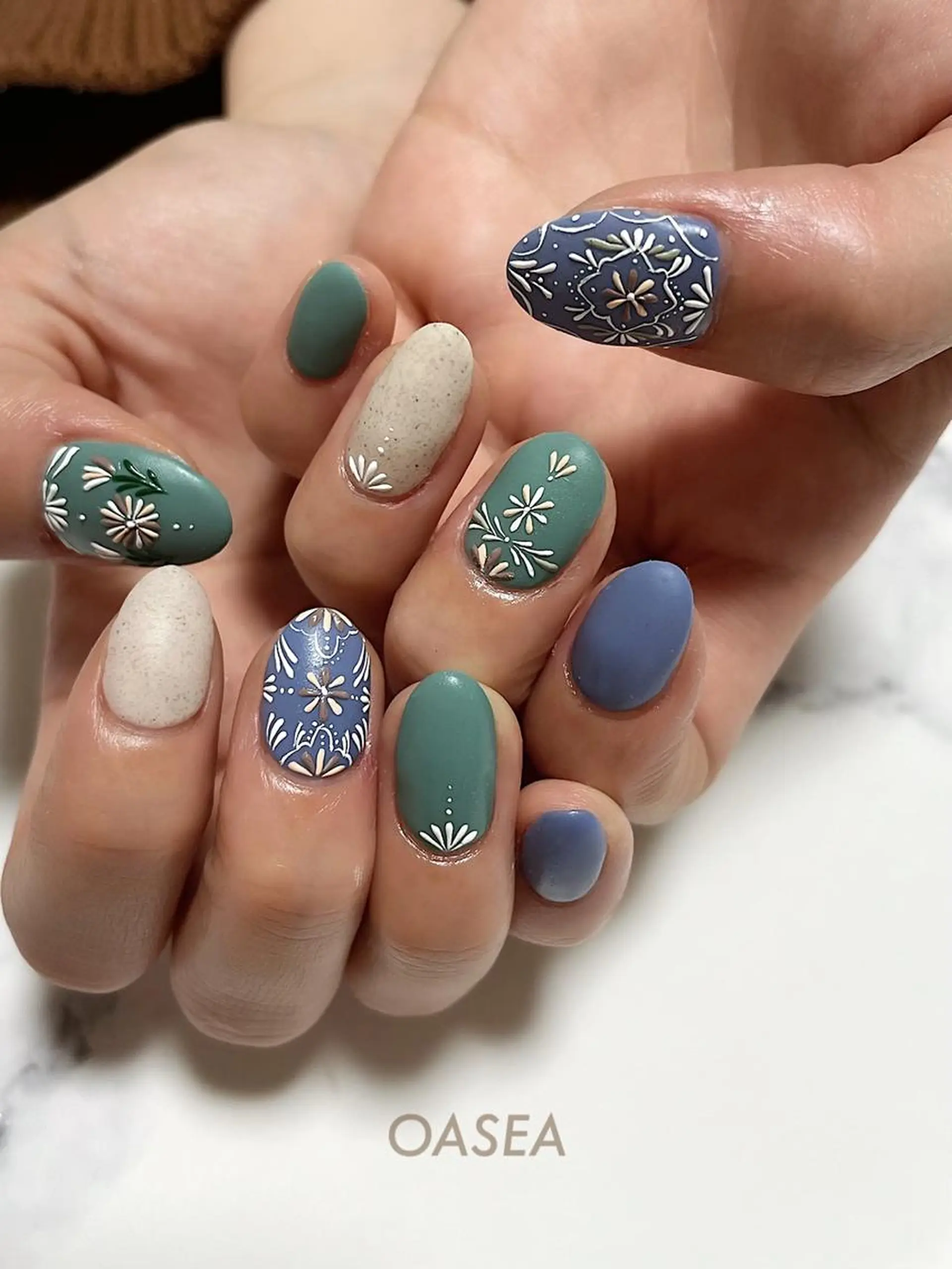 ネイル ハンドネイル 🌞💜 KAORI 🌴のネイルデザイン