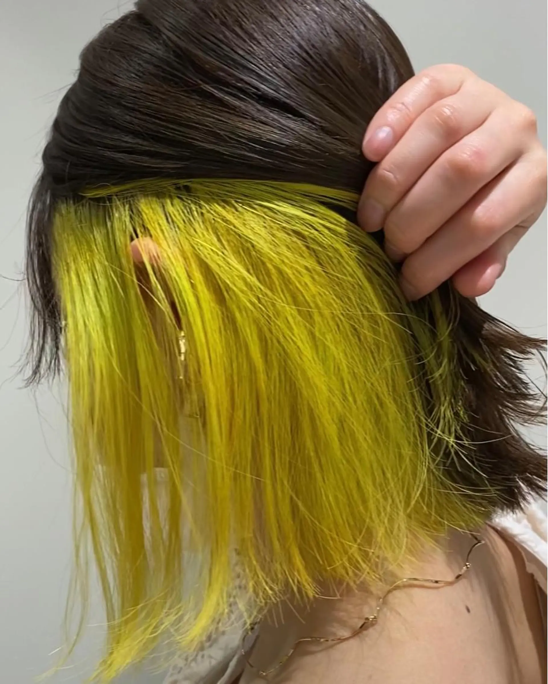 ミディアム イエローカラー equal銀座所属・equal銀座 黒田💚のヘアスタイル