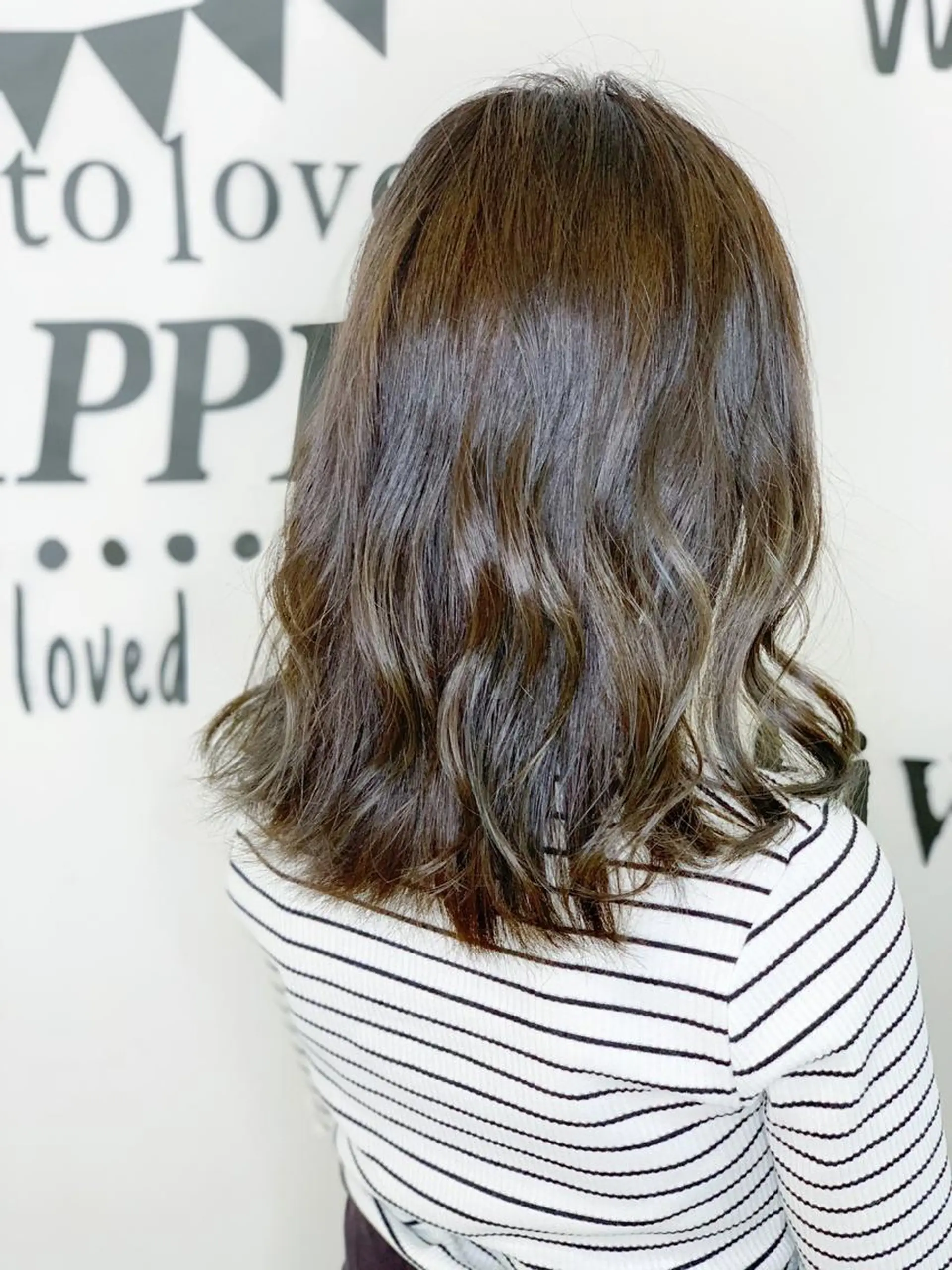 セミロング パーマ 赤み消しカラー /透明感カラー 上長のヘアスタイル