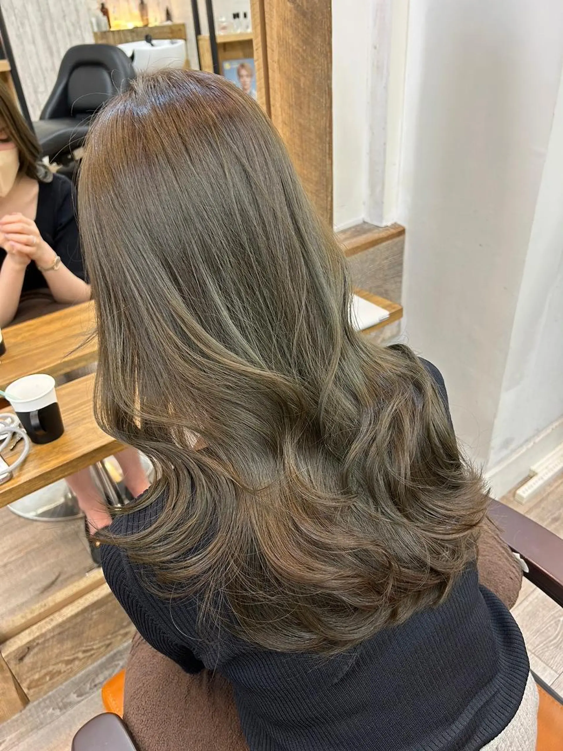 ロング カラー アディクシーカラー ブリーチ 透明感カラー グレージュ イルミナカラー カット ヘアカラー トリートメント N° anfeel 渋谷🪞🫧のヘアスタイル