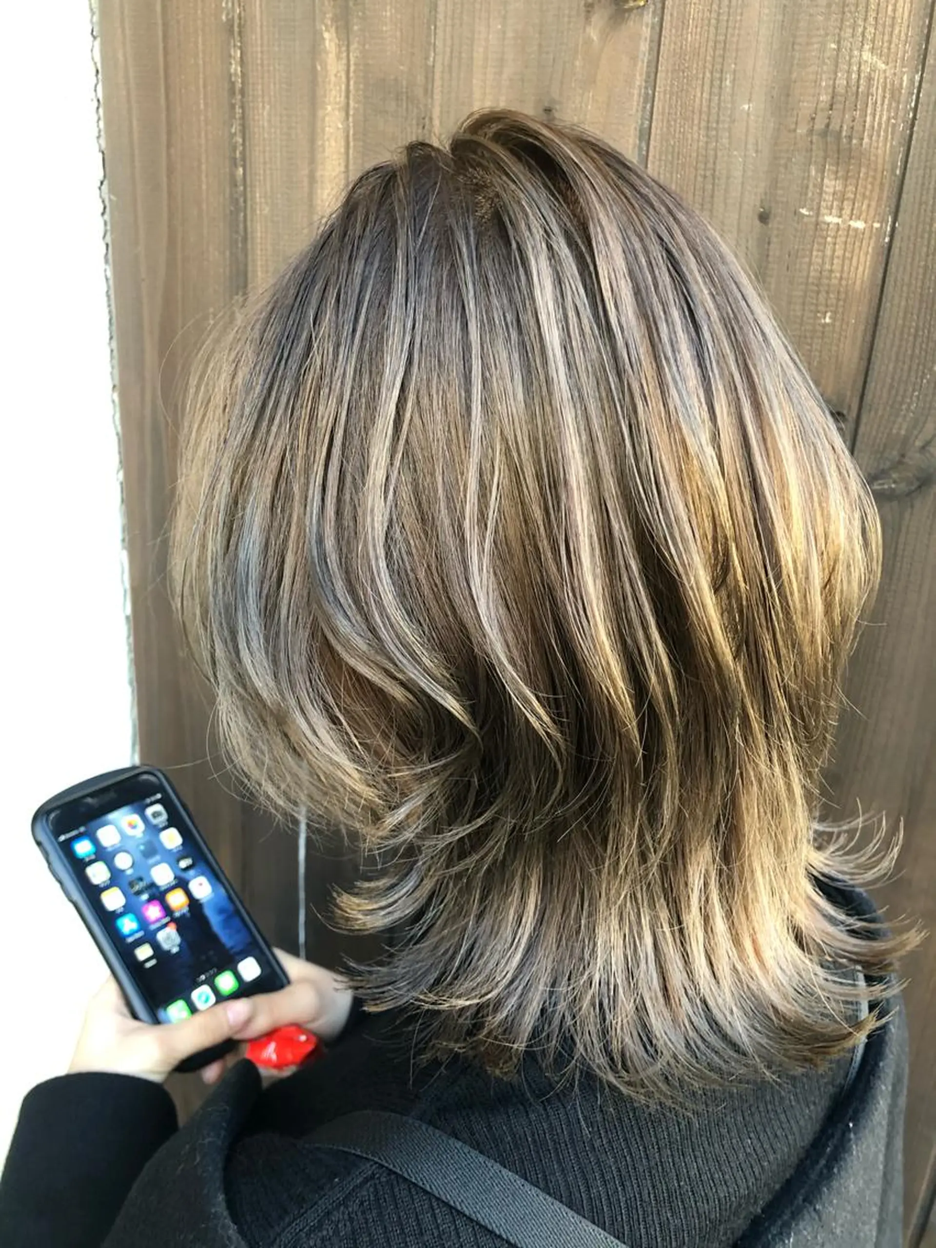 ミディアム カット ヘアカラー 國次 夕貴のヘアスタイル