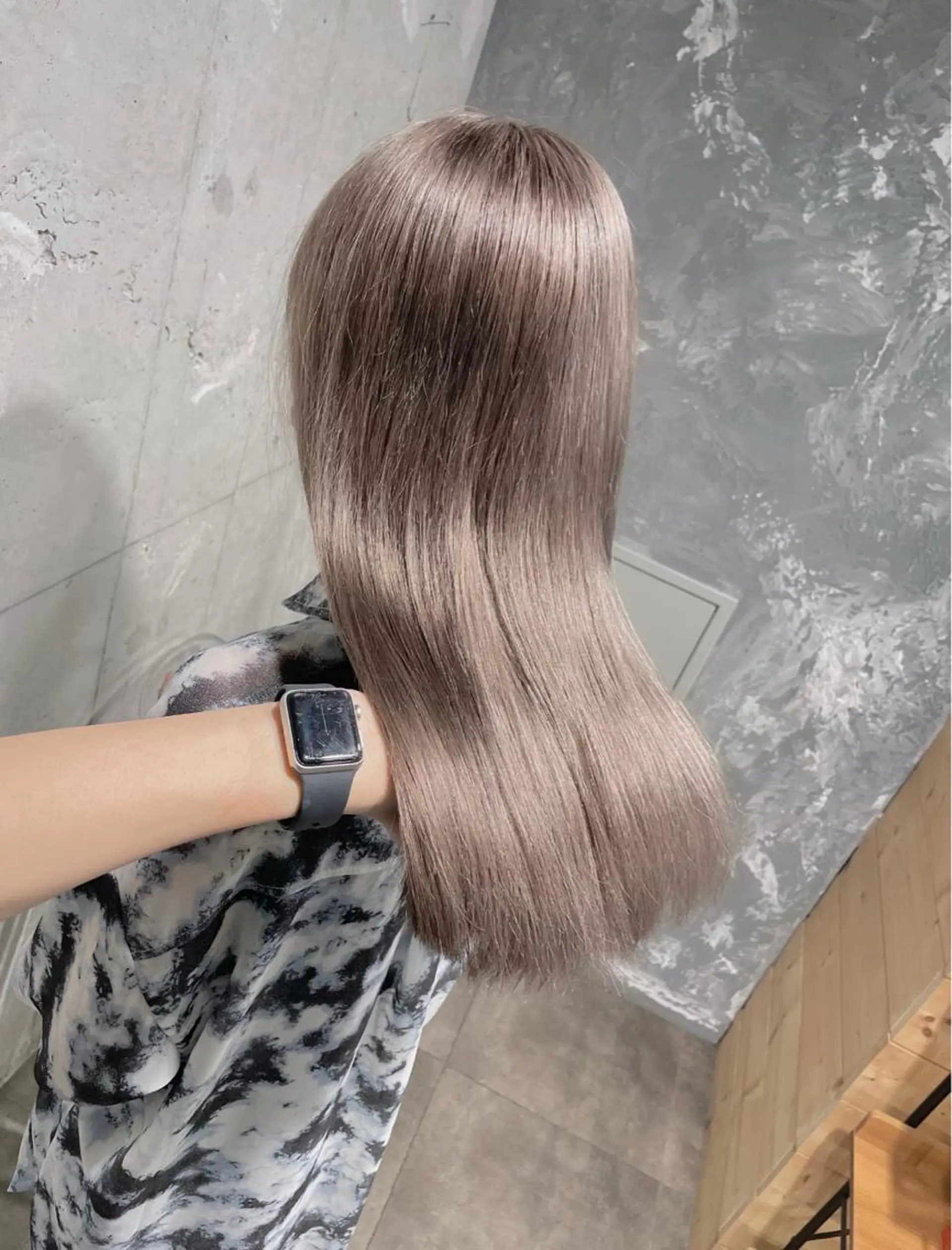 ロング カラー ベージュカラー💖 やすひろのヘアスタイル