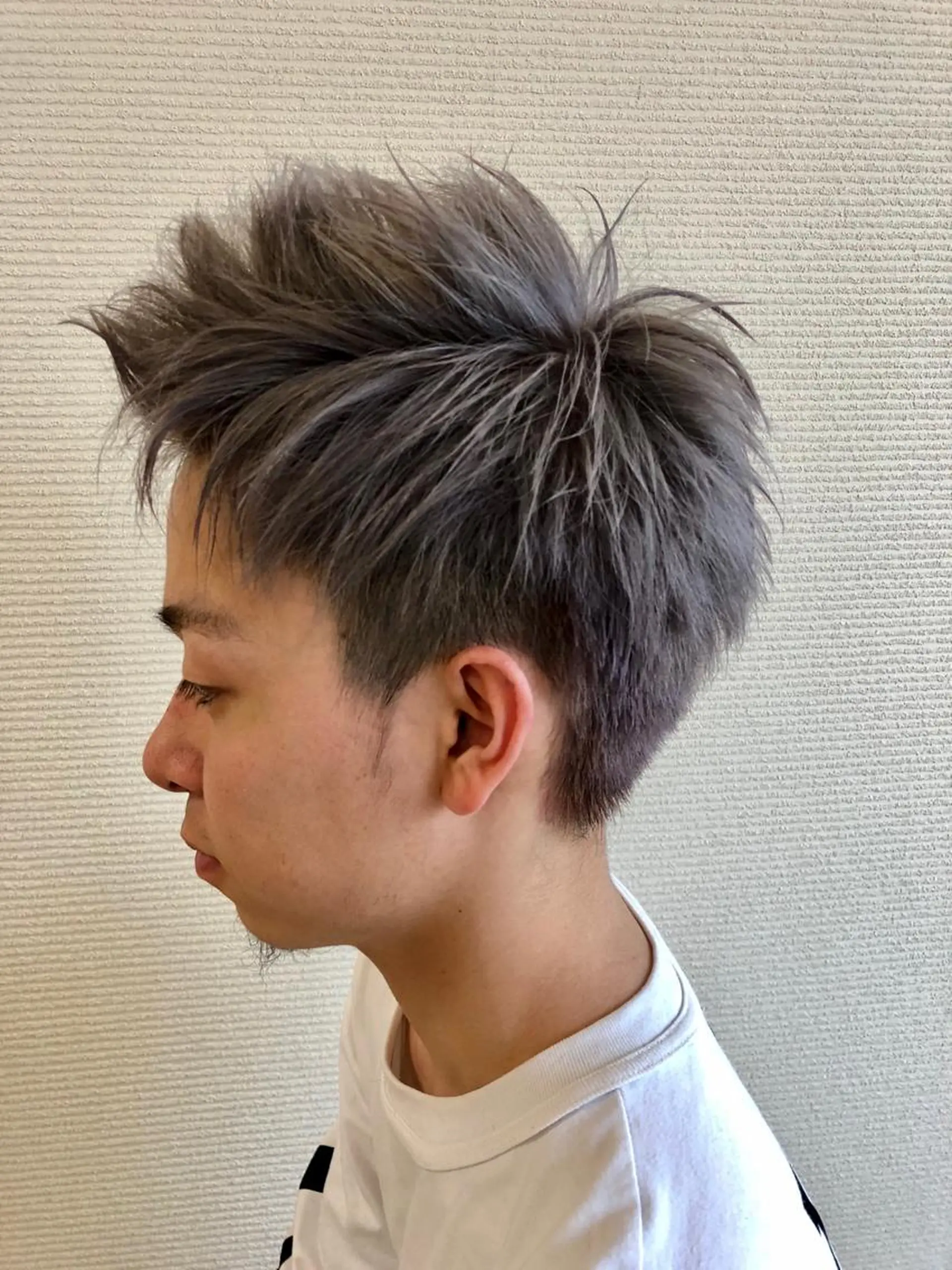 カラー メンズ メンズブリーチ ブリーチ グレージュ シルバー シルバーグレージュ 【新都心】 ARURU HAIRのヘアスタイル