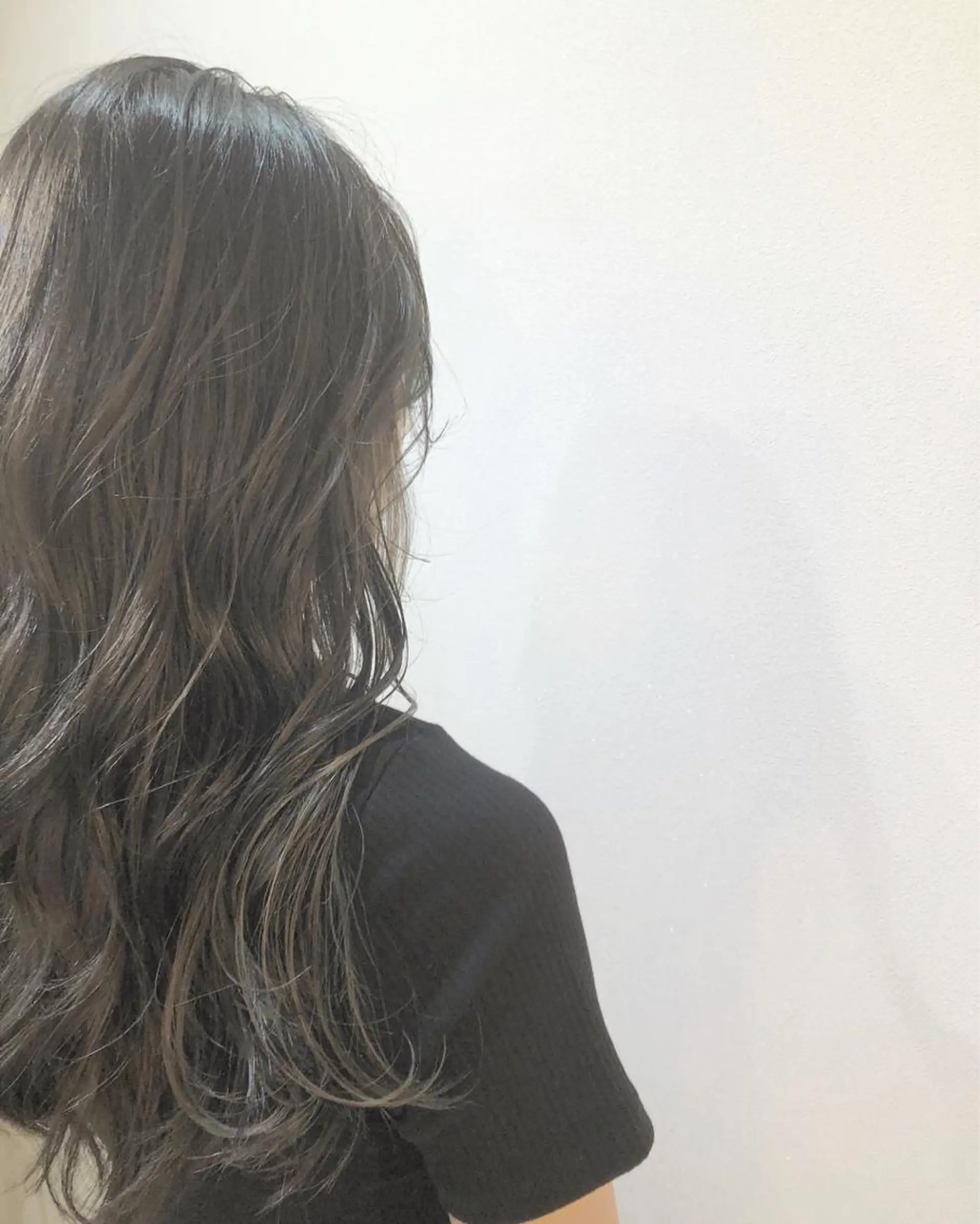 ロング PACE所属・ayumi ／透明感カラーのヘアスタイル