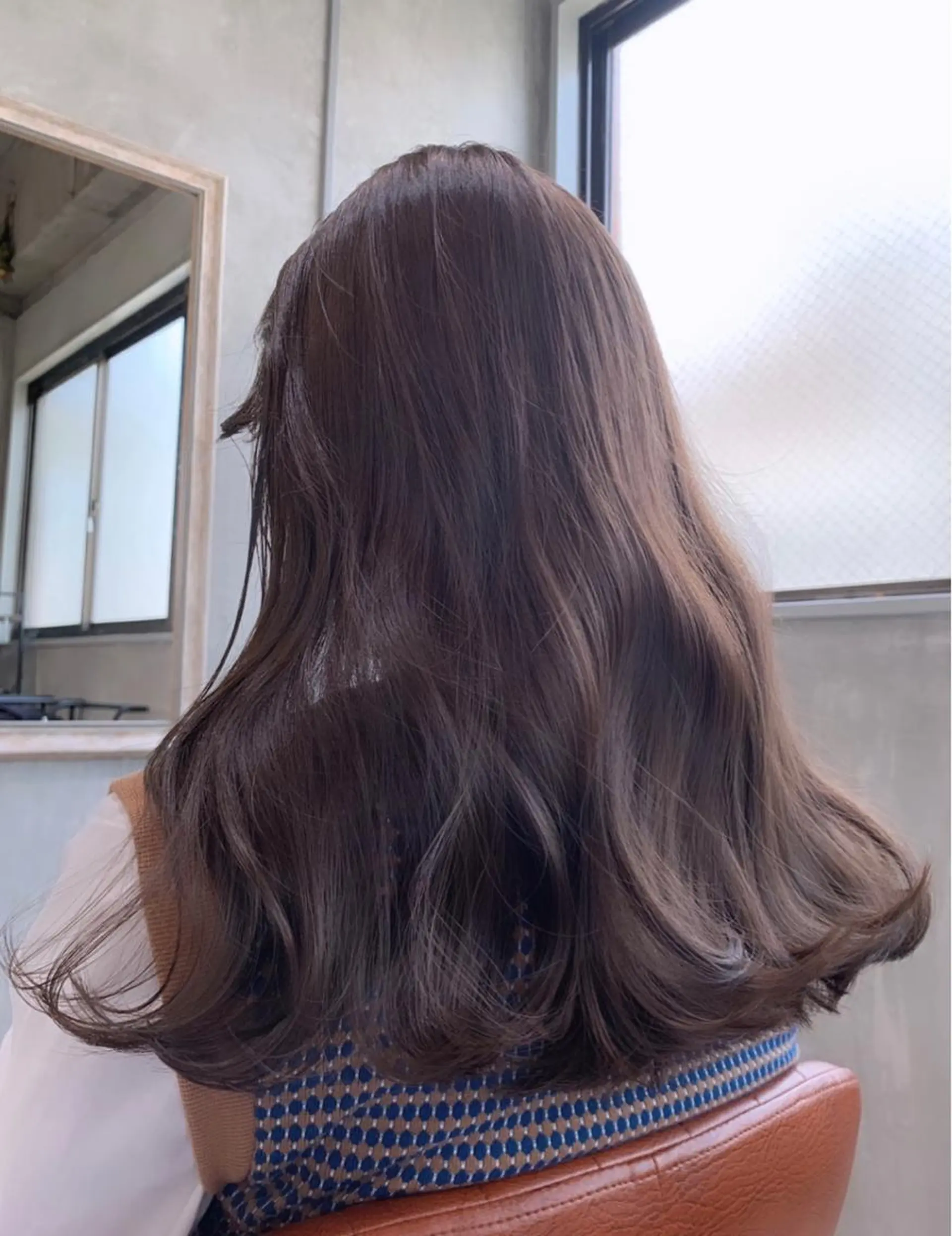 セミロング カラー ヘアアレンジ botan🪽 ARISAのヘアスタイル