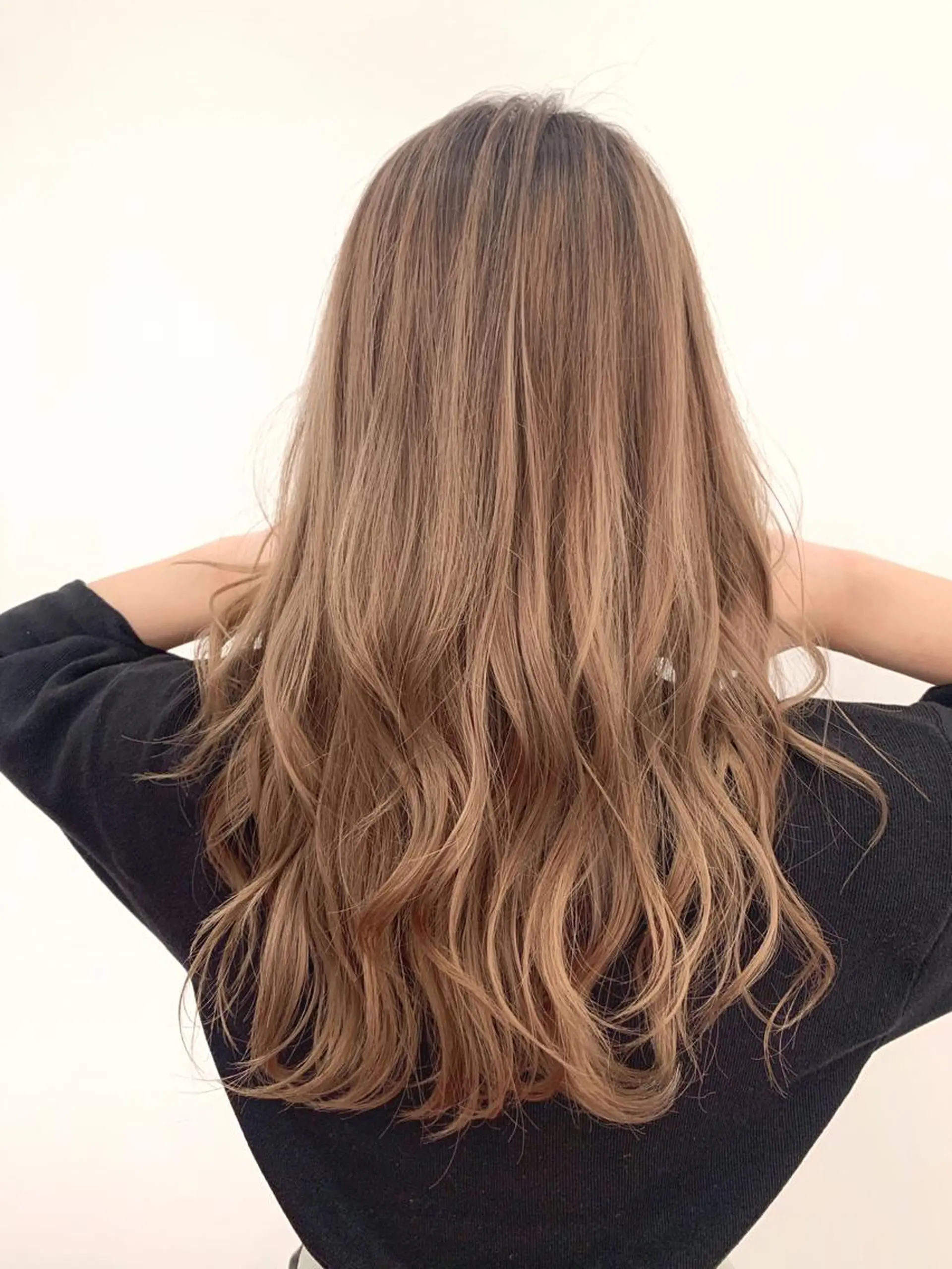 セミロング カット ヘアカラー トリートメント slow所属・名取 純平のヘアスタイル