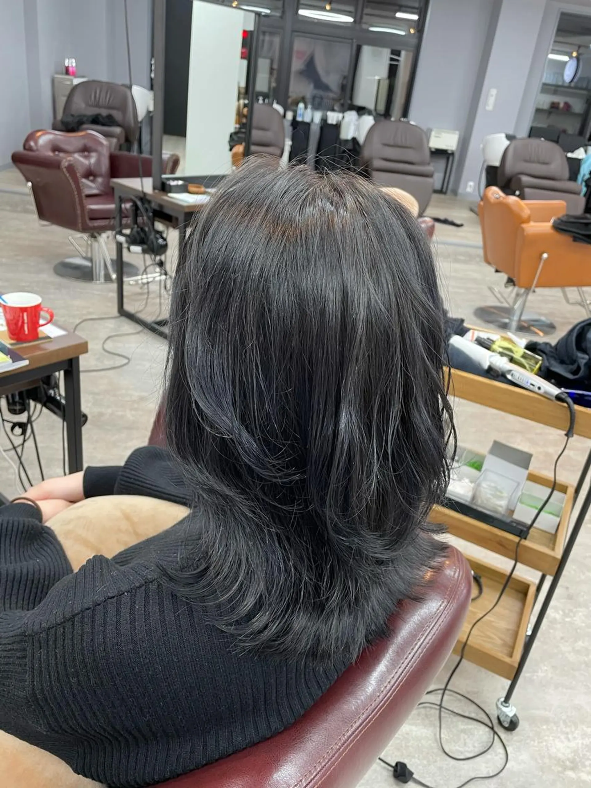 ミディアム カラー 須佐 勝也のヘアスタイル