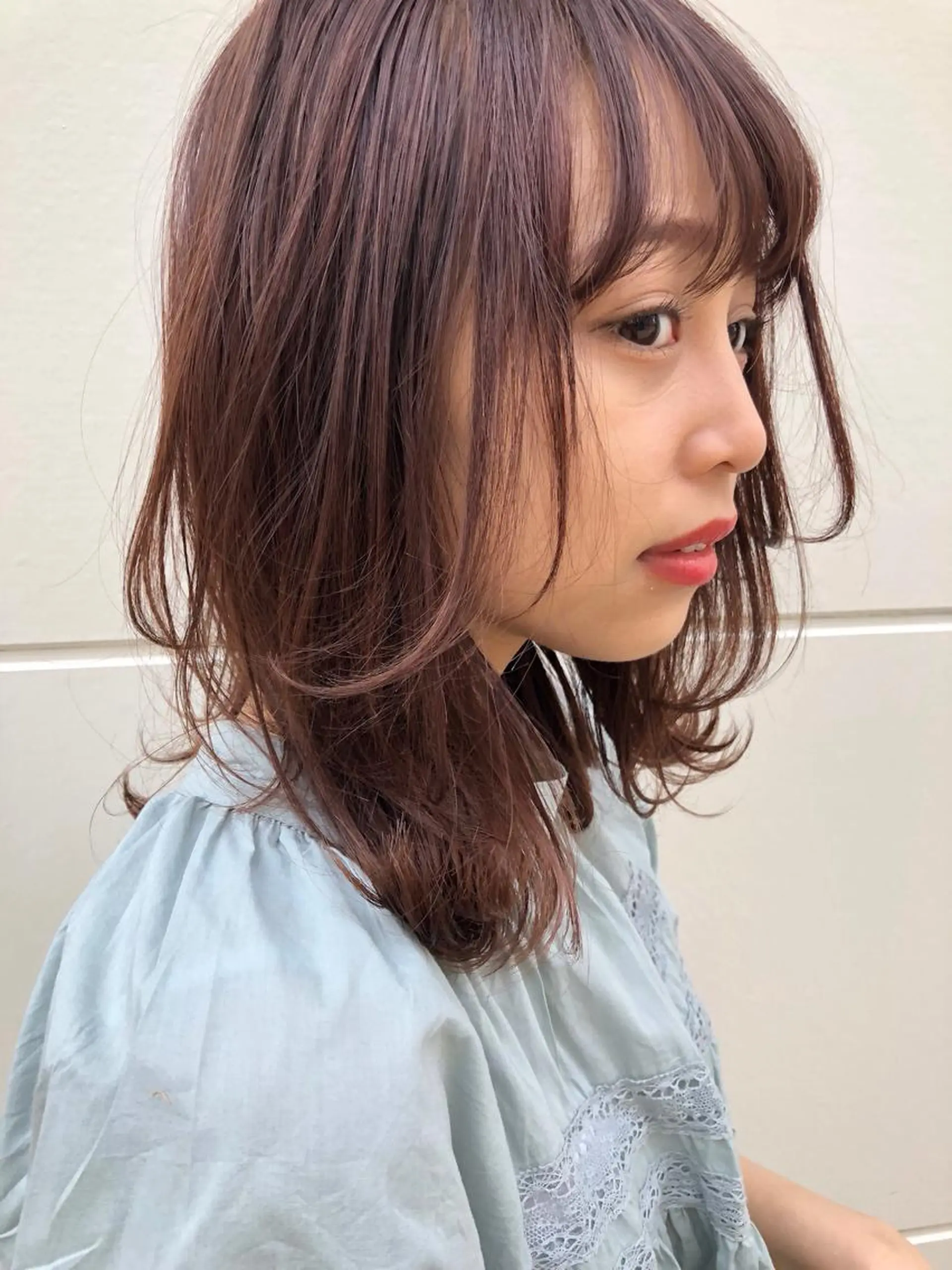 ミディアム カラー 榎園 由美のヘアスタイル