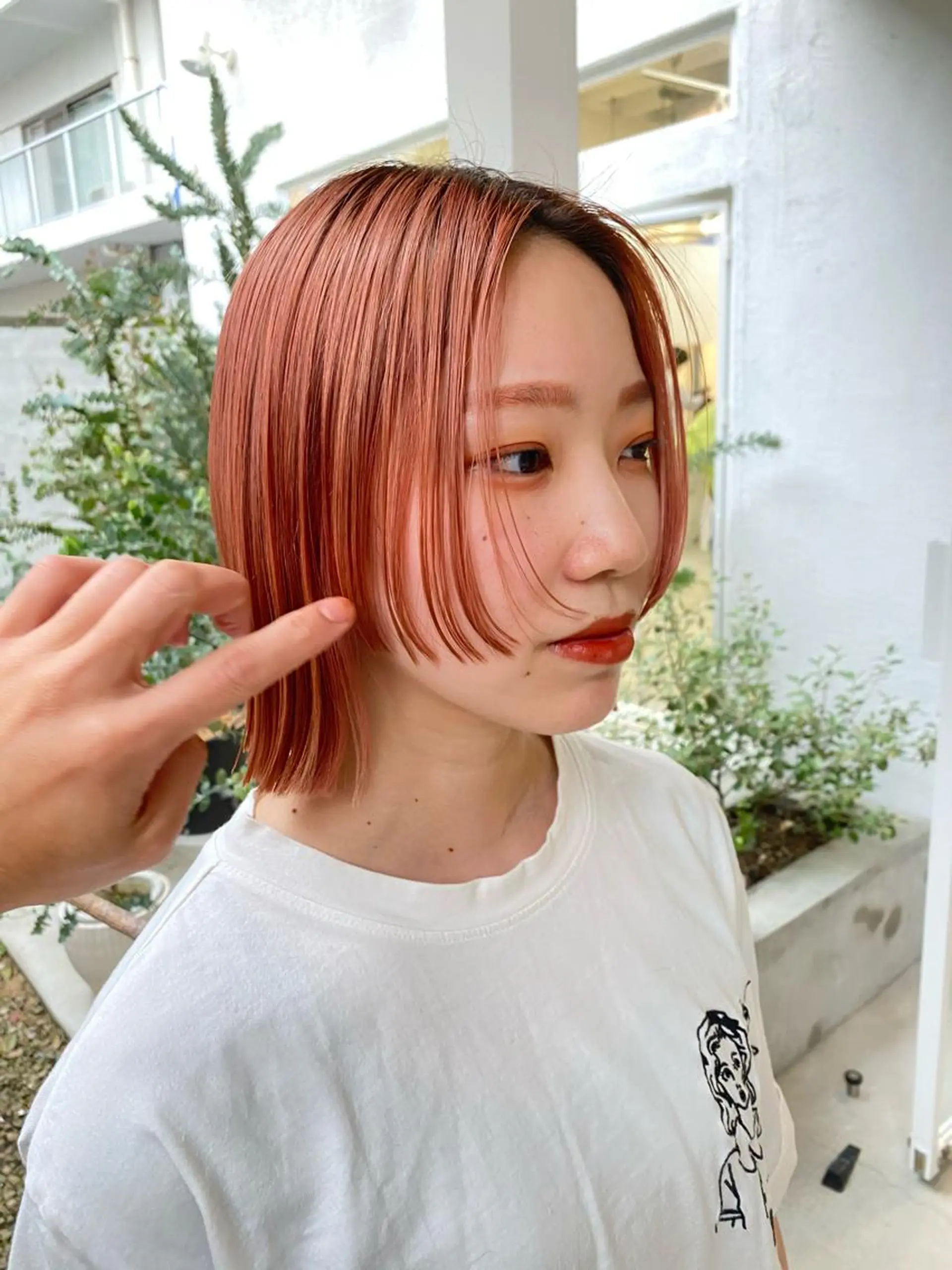 ミディアム カラー ベージュカラー ダブルカラー ピンクカラー ピンクベージュ ホワイトピンク ブリーチカラーが人気 onnuのヘアスタイル