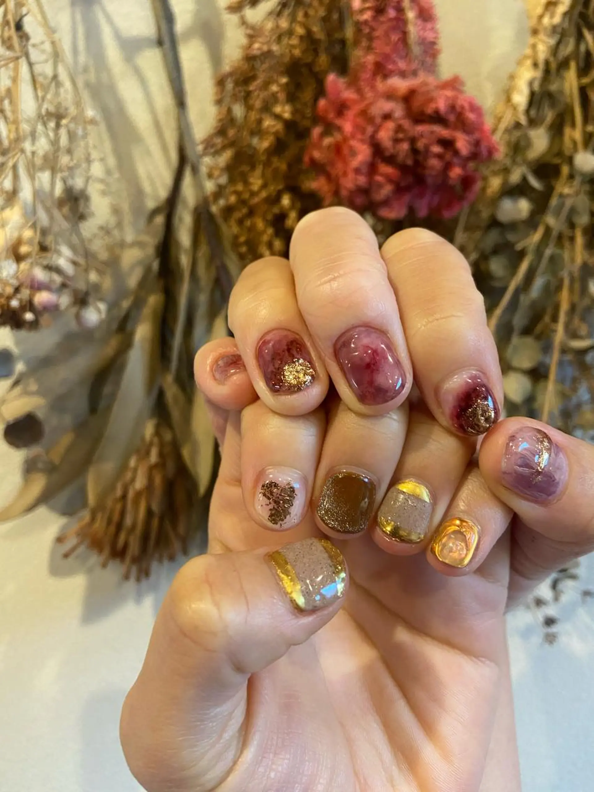 ネイル ブラウン ジェルネイル ミラーネイル ニュアンスネイル ショートネイル . unffのネイルデザイン