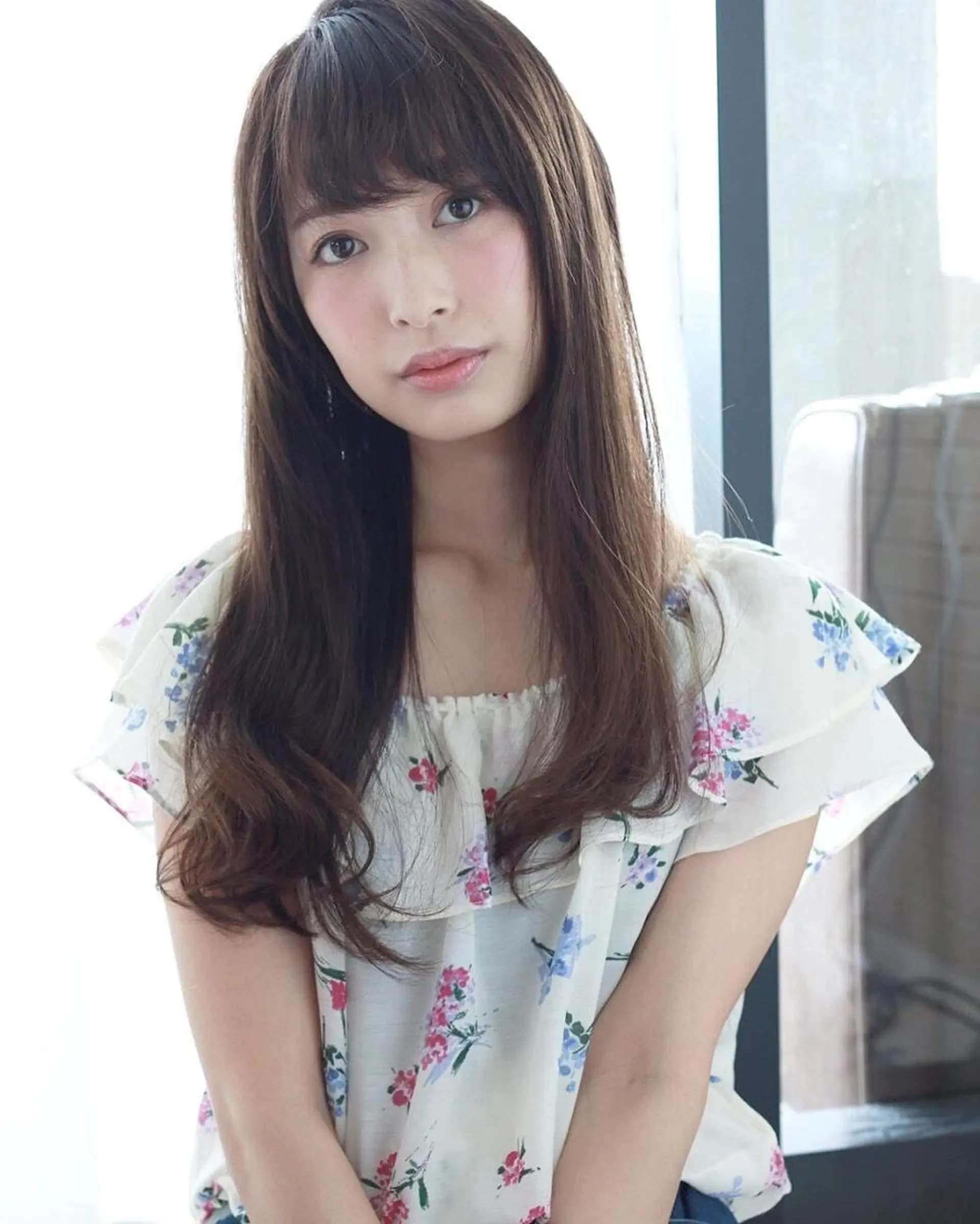 ミディアム 松島 涼花のヘアスタイル