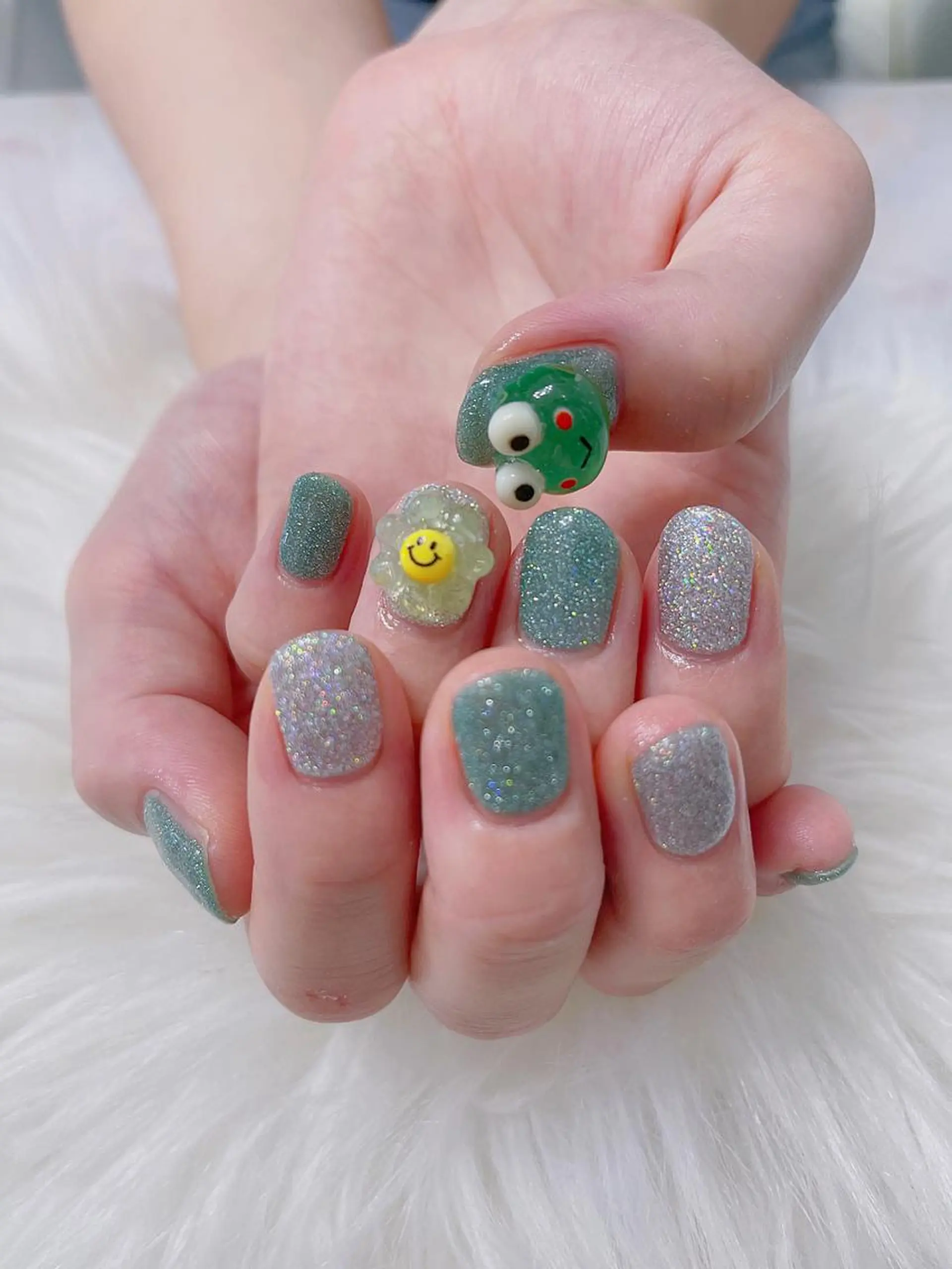 ネイル ハンドネイル 菲菲ネイルサロン所属・FF フィフィネイルサロンのネイルデザイン