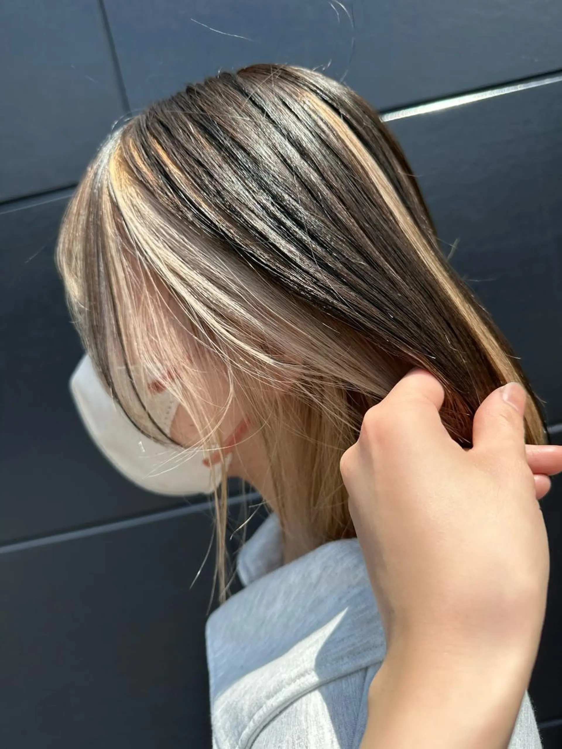 カラー GENE CUTCLUB所属・岩村 夏姫のヘアスタイル