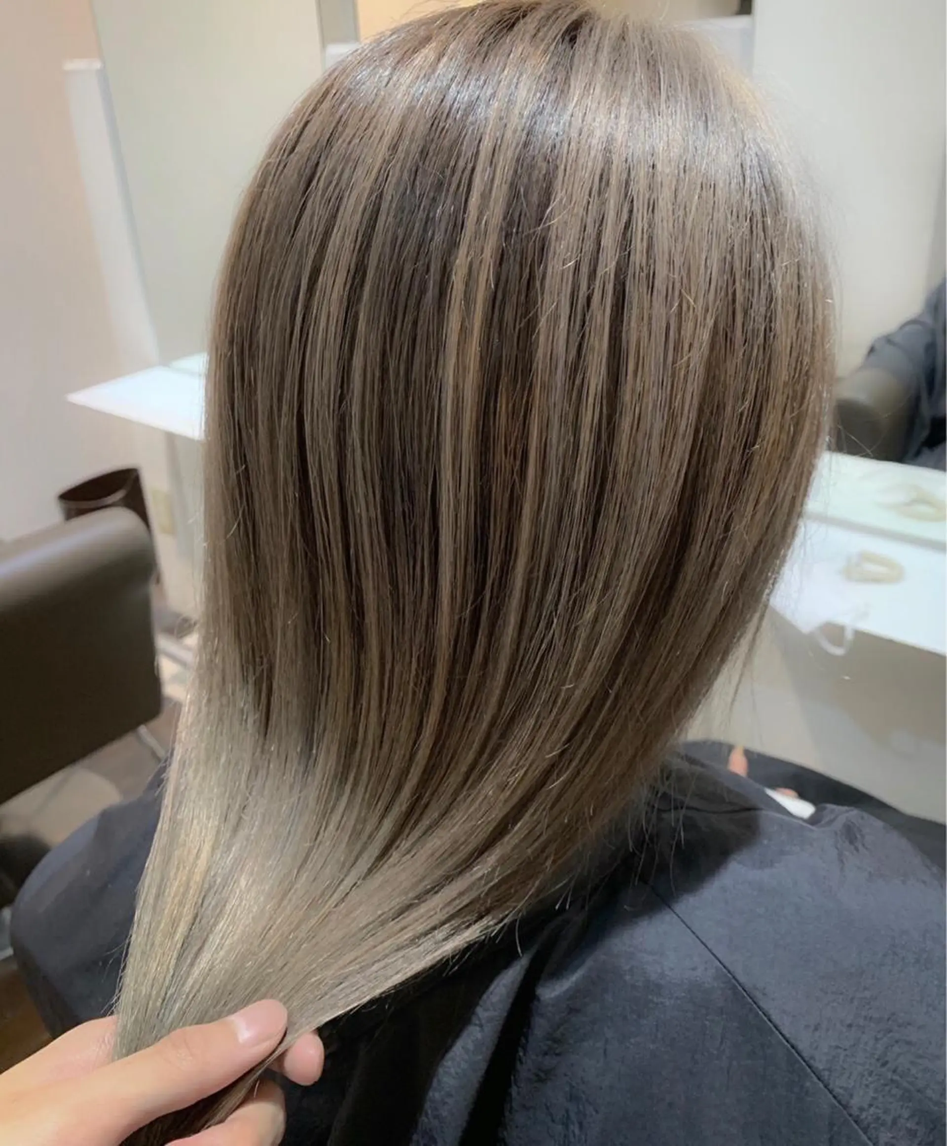 カラー バレイヤージュ ヘアカラー トリートメント STELLA所属・心斎橋なんば 大野竜輝のヘアスタイル