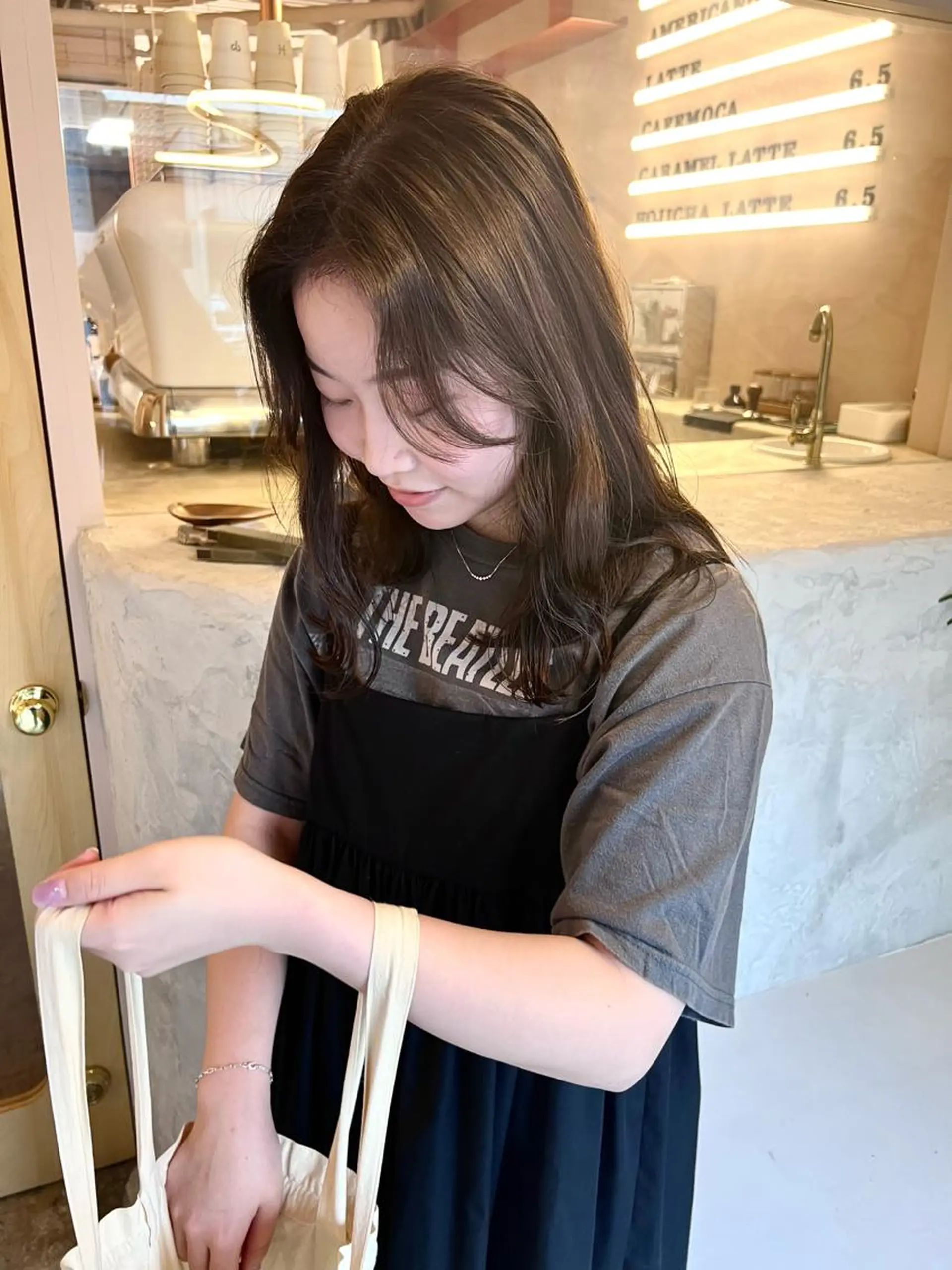 ロング カラー ブリーチ ブラウンカラー チョコレートブラウン 透明感カラー ブリーチなしカラー カット ヘアカラー トリートメント iru所属・透明感，髪質改善の プロ☝🏻前田俊樹✨のヘアスタイル