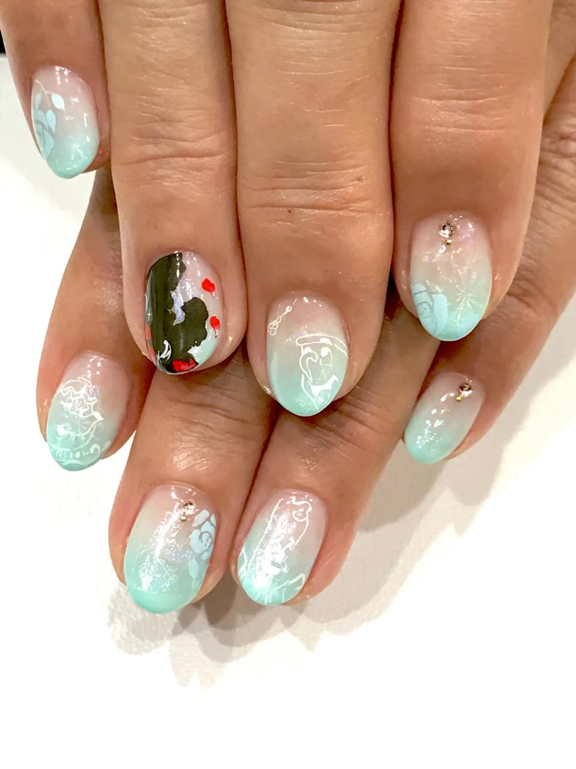 ショート ネイル METORO NAILのネイルデザイン