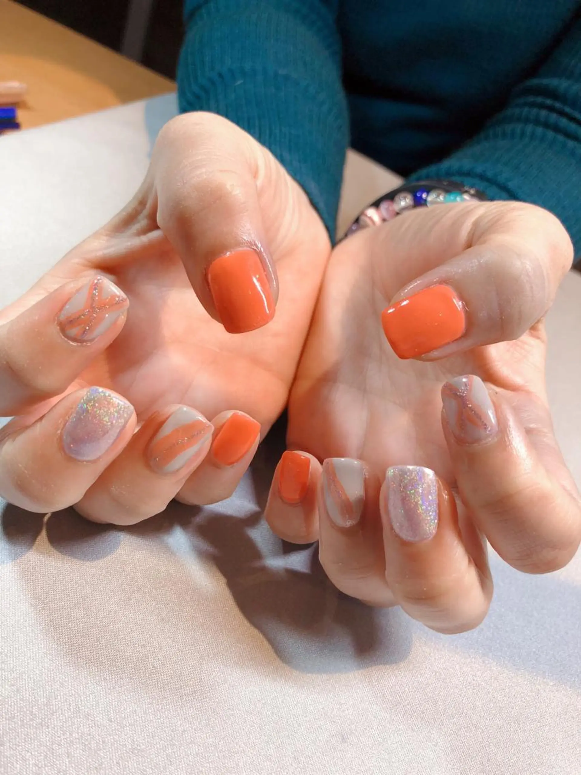 ネイル iiloo aromaworksのネイルデザイン