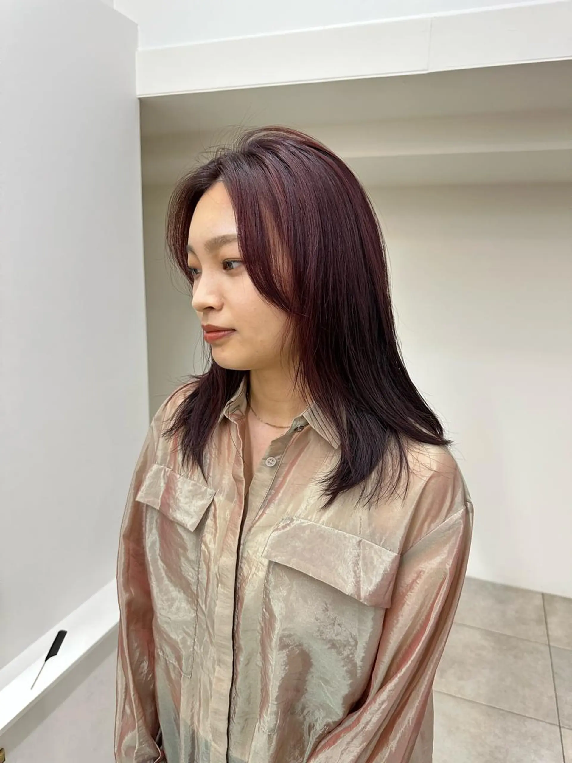 ロング カラー ブリーチ ラベンダーカラー ラベンダーピンク ブリーチなしカラー ピンクカラー 林 莉央のヘアスタイル