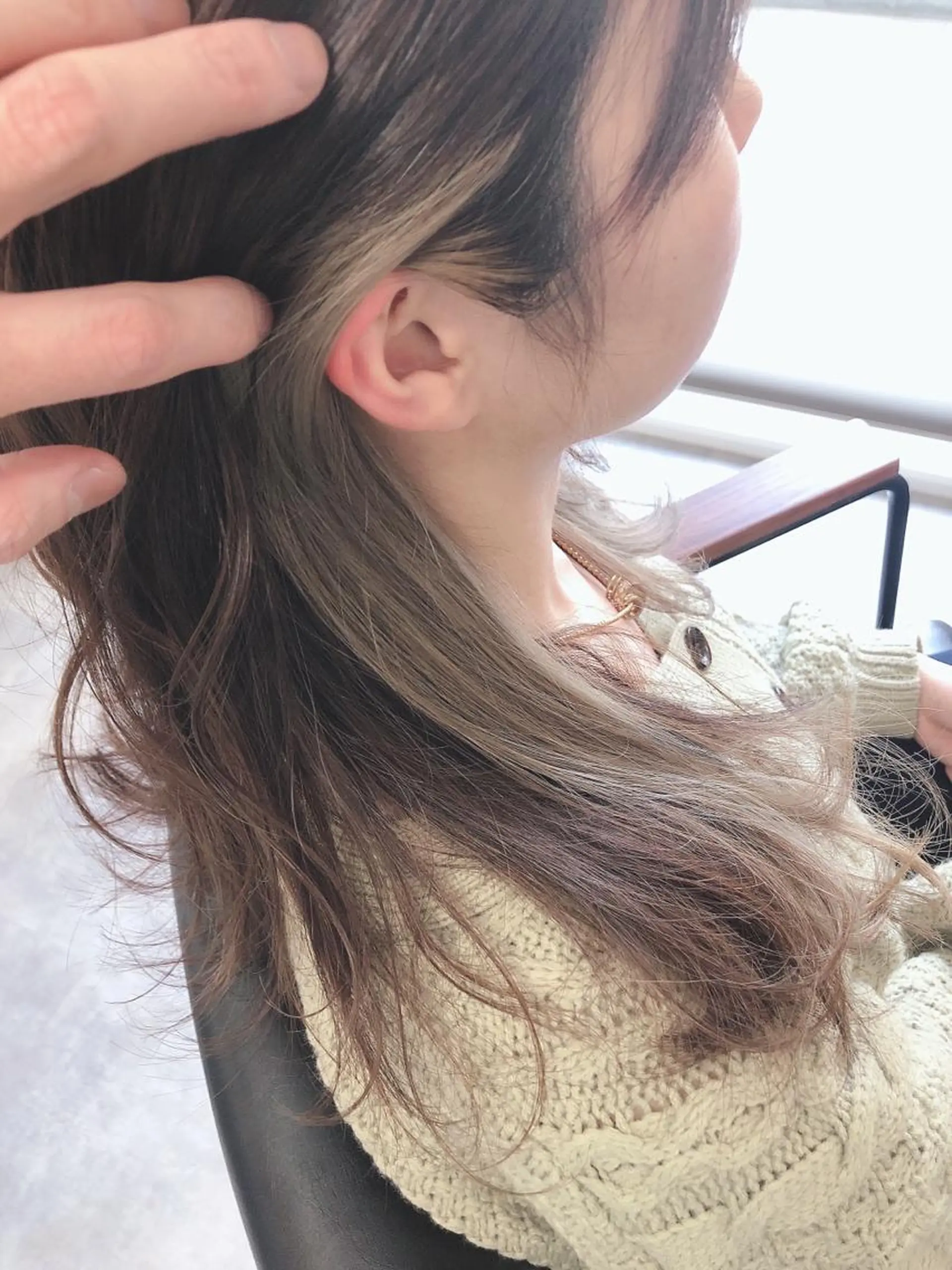 セミロング カラー OFF YUYAのヘアスタイル