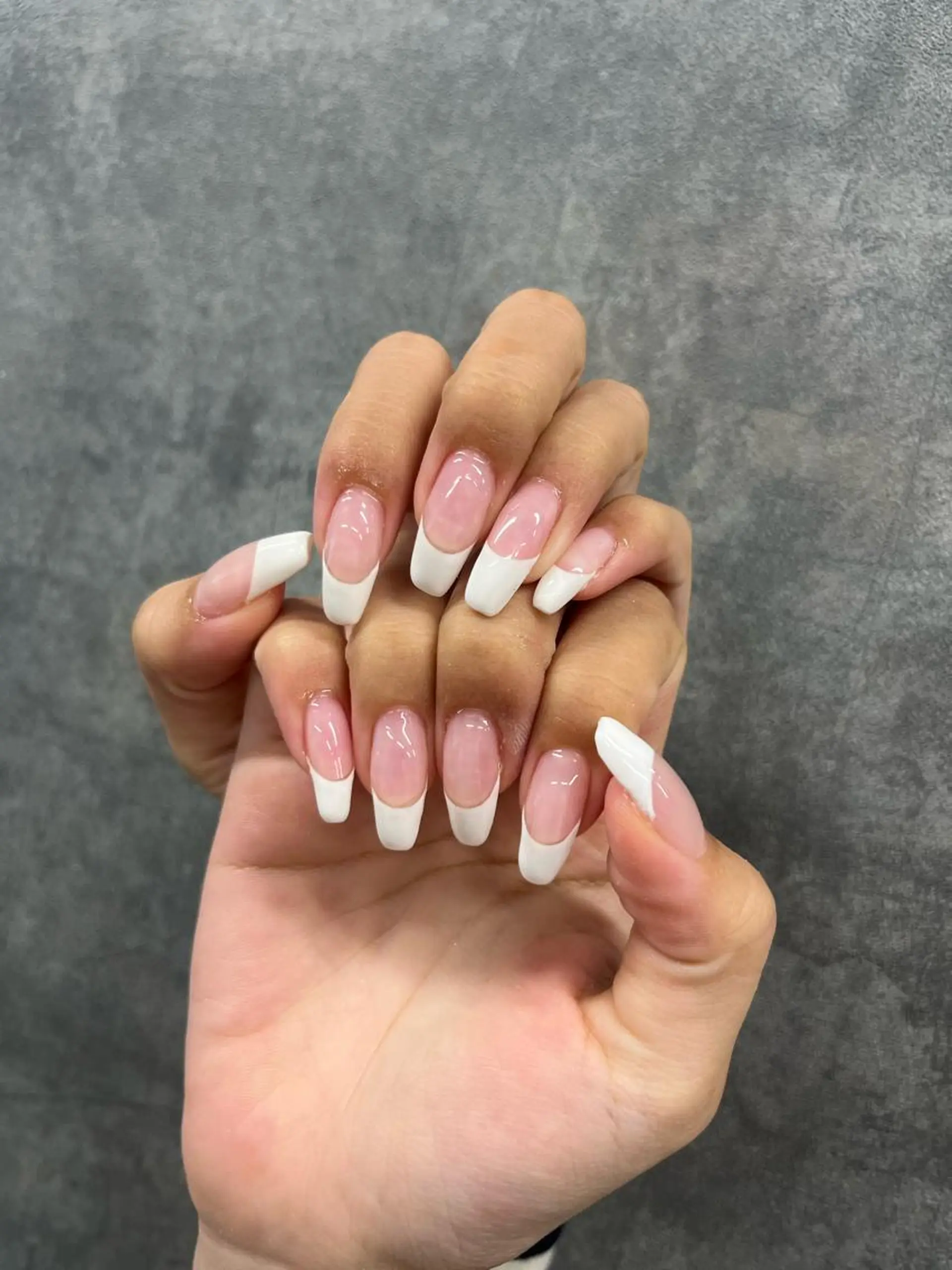 ネイル フレンチネイル aloalo所属・aloalo MIKAのネイルデザイン