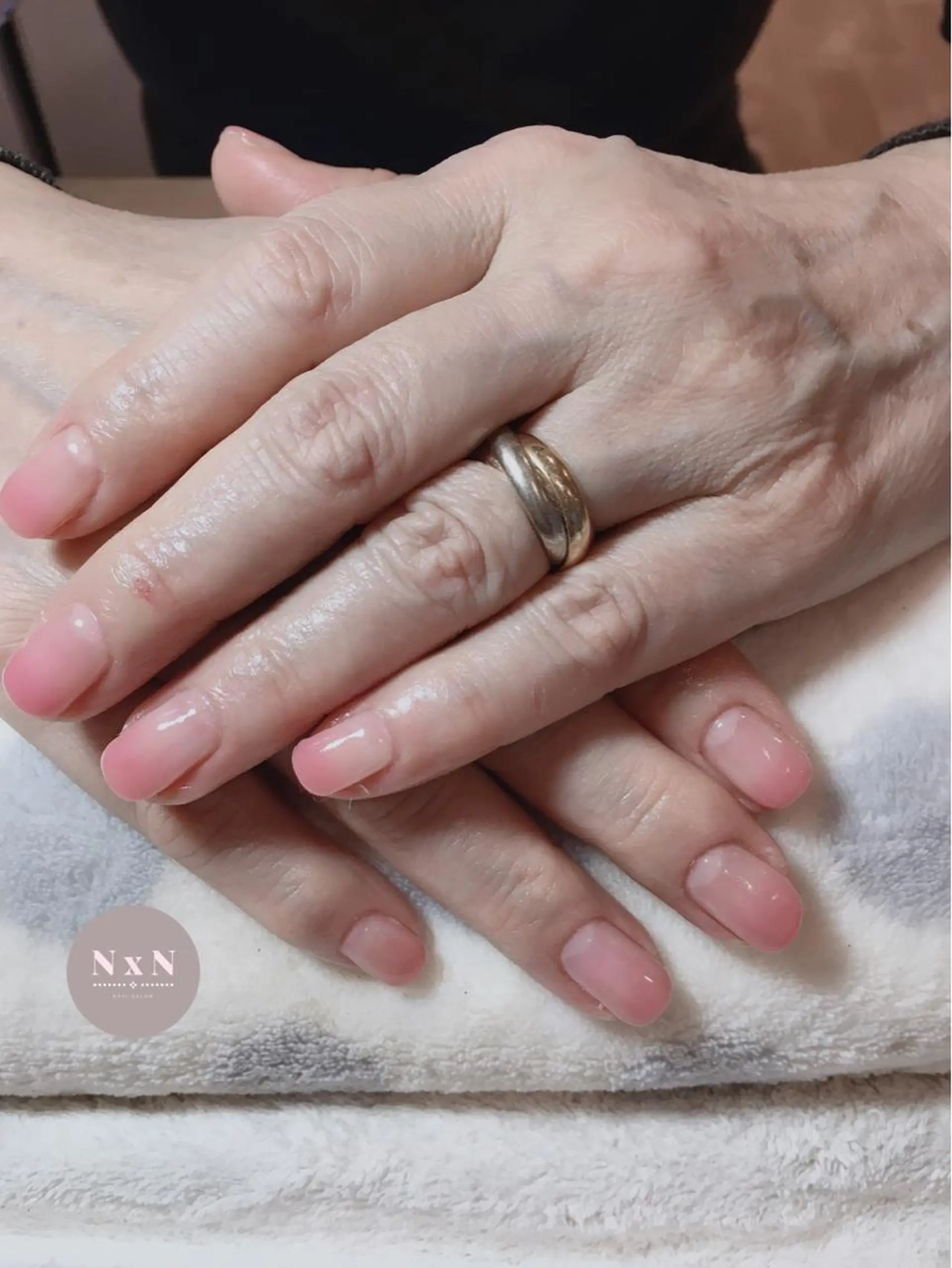 ネイル ジェルネイル ピンク ぷっくりネイル ハンドネイル nail salon N×Nのネイルデザイン