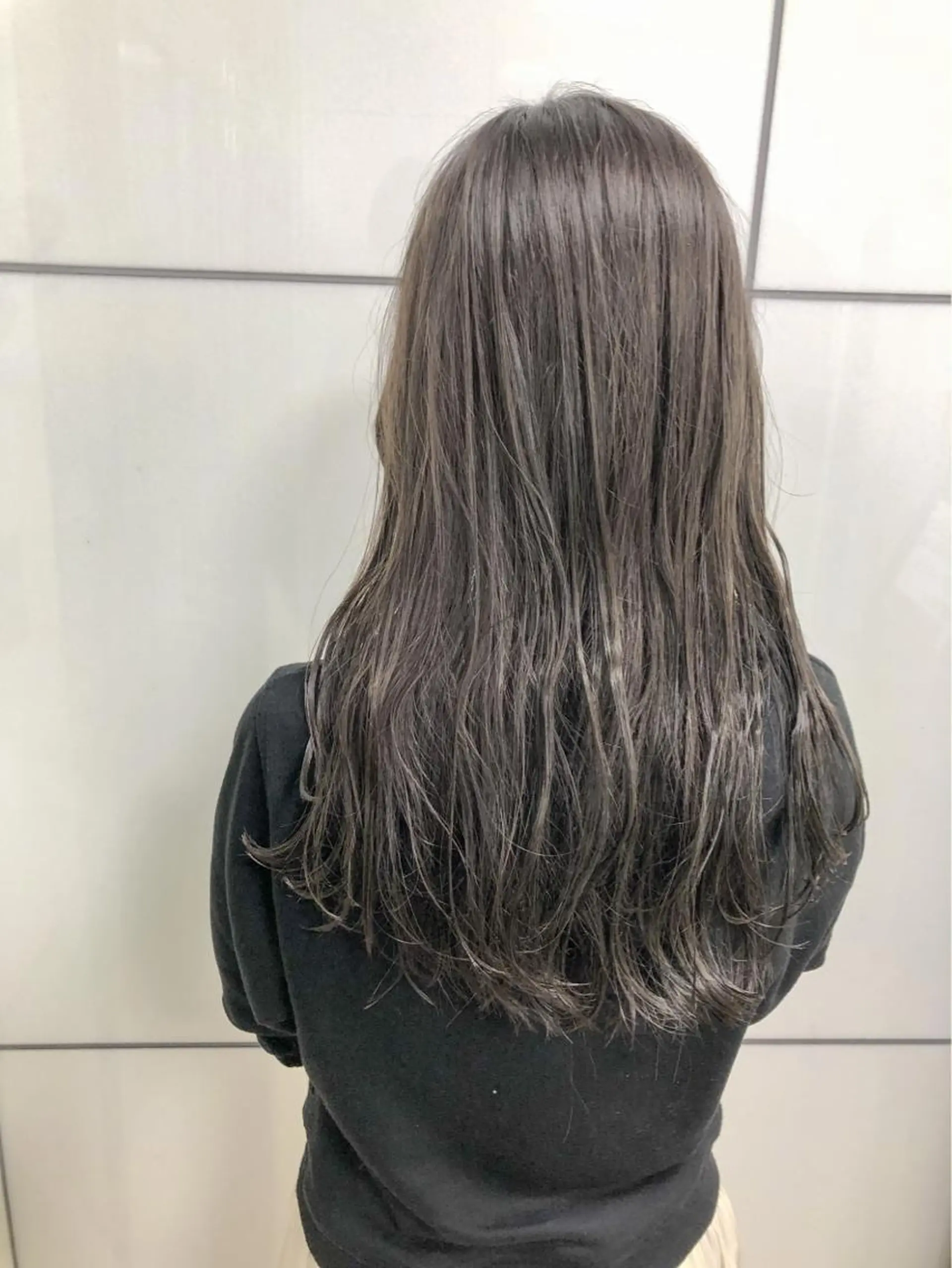 ロング カラー ヘアアレンジ ミストバング ブリーチ ケアブリーチ 透明感カラー デザインカラー maoブリーチ無し 似合わせカラーのヘアスタイル