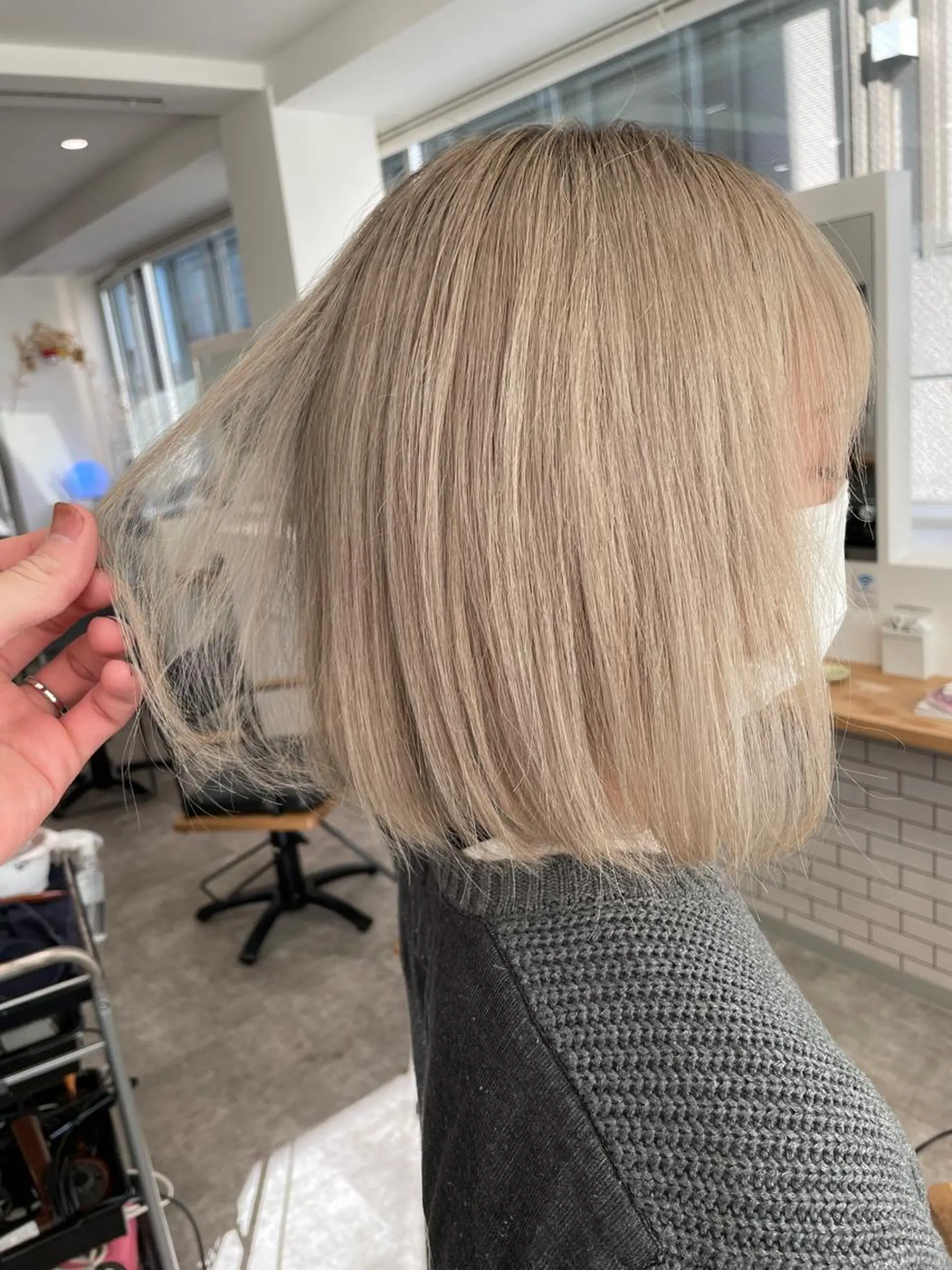 ショート ヨシミ カズヤのヘアスタイル