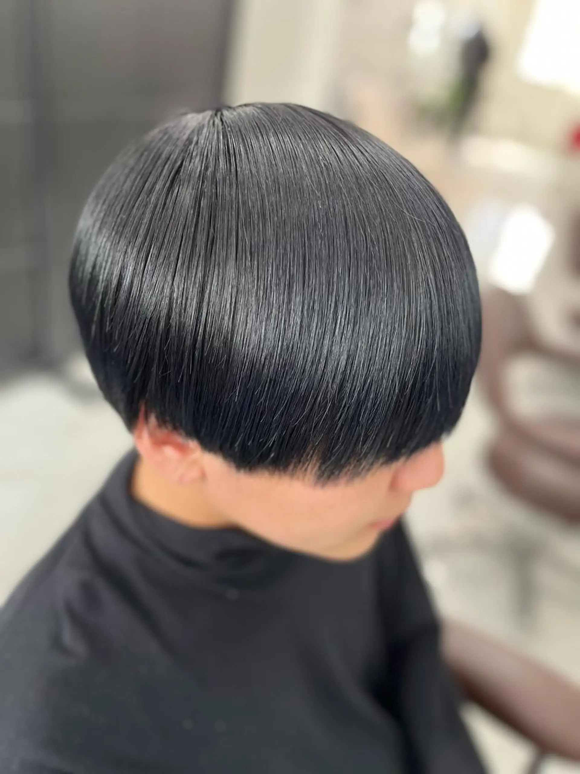 カラー メンズ 黒髪 ブルーカラー ブルーブラック カット トリートメント メンズカットカラー 心斎橋/松平和樹のヘアスタイル