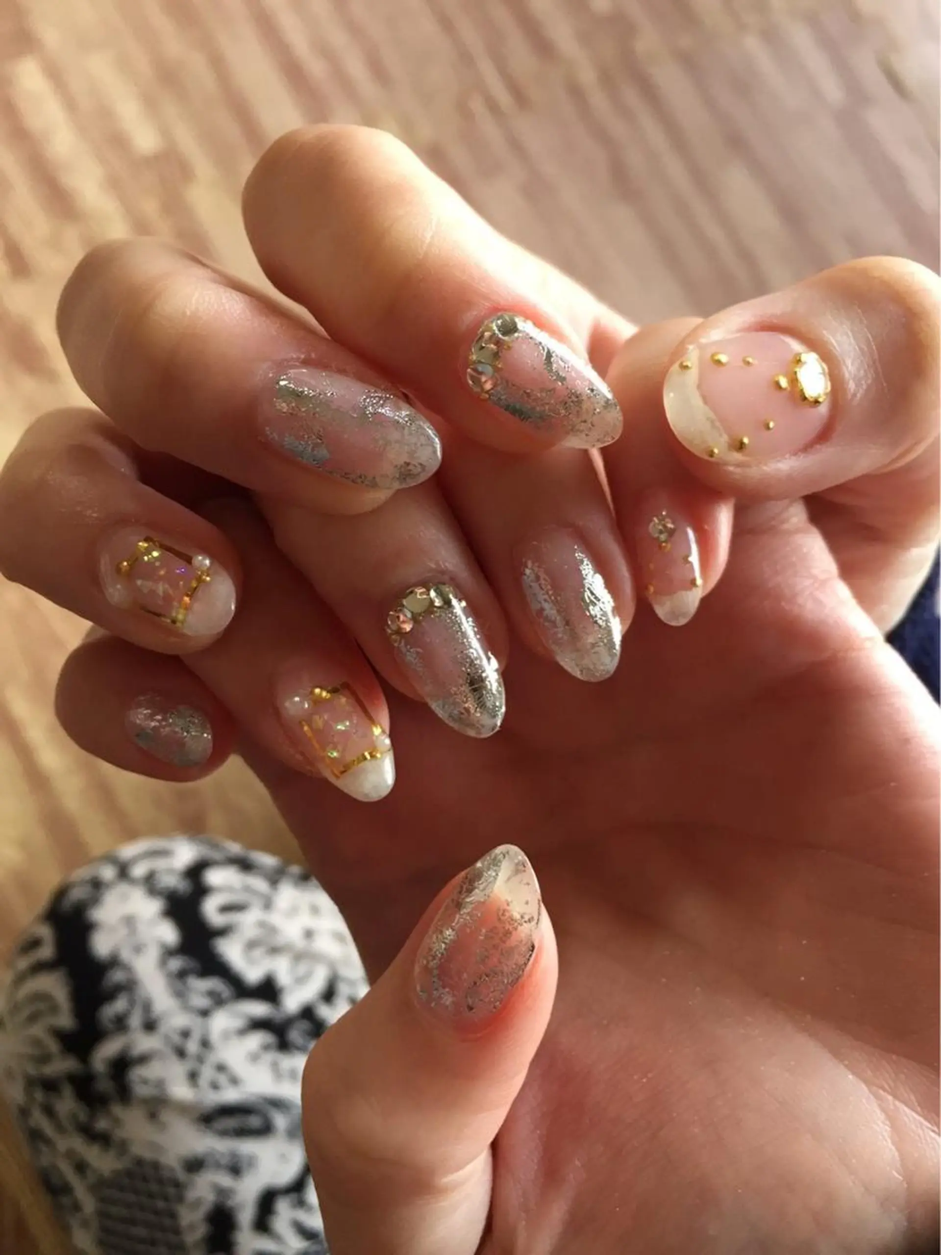 ネイル ツメトマツゲ .のネイルデザイン