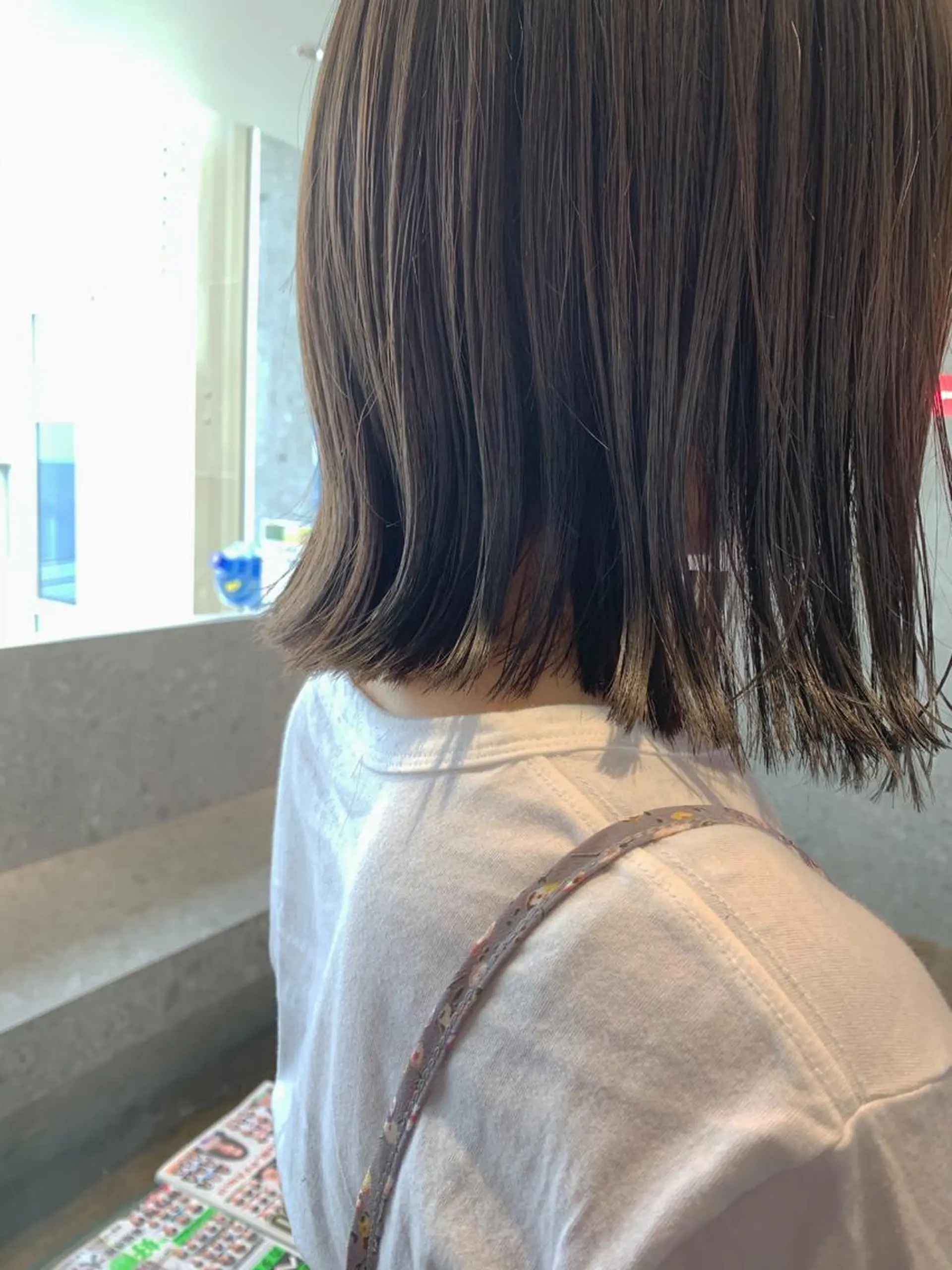 ショート カラー ブリーチ グレージュ ブリーチなしカラー カット ヘアカラー トリートメント PHIDGE所属・山下 千明のヘアスタイル