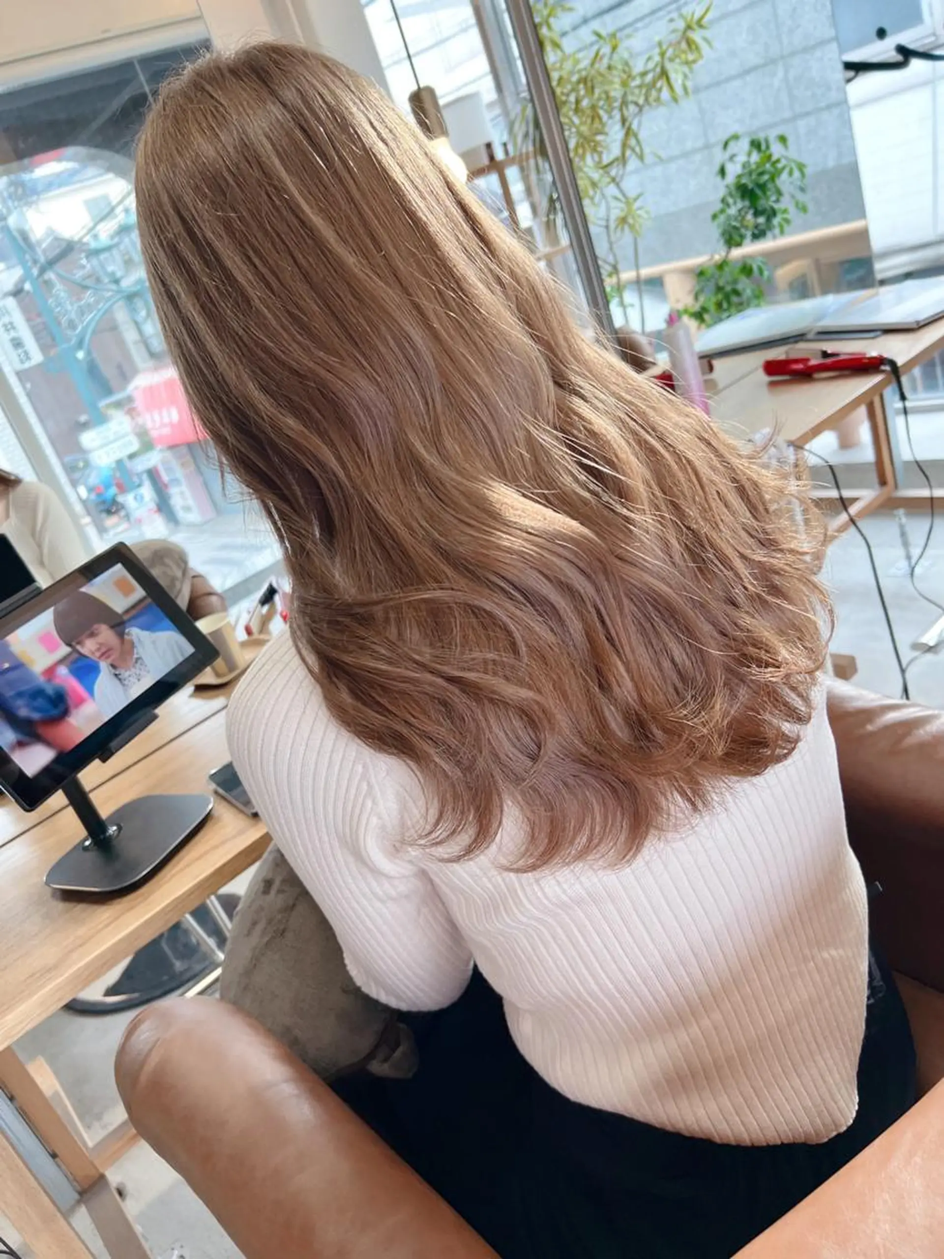 セミロング カット ヘアカラー トリートメント 髪質改善カラー特化 ルイス奈良のヘアスタイル