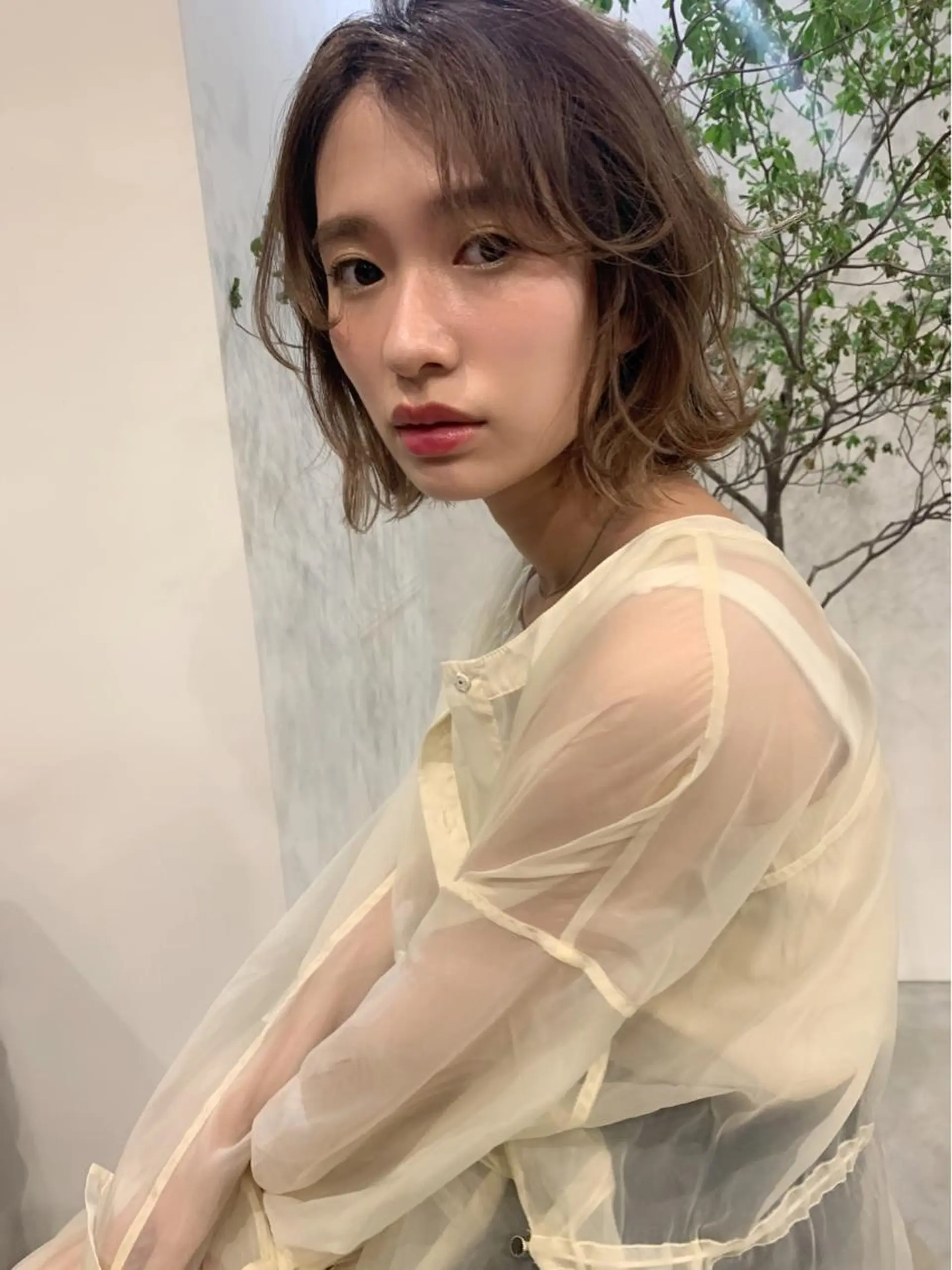 ショート カラー ベージュカラー ハイライトカラー ハイライト 柔らかブラウン/顔周 りレイヤー♡ユウシのヘアスタイル