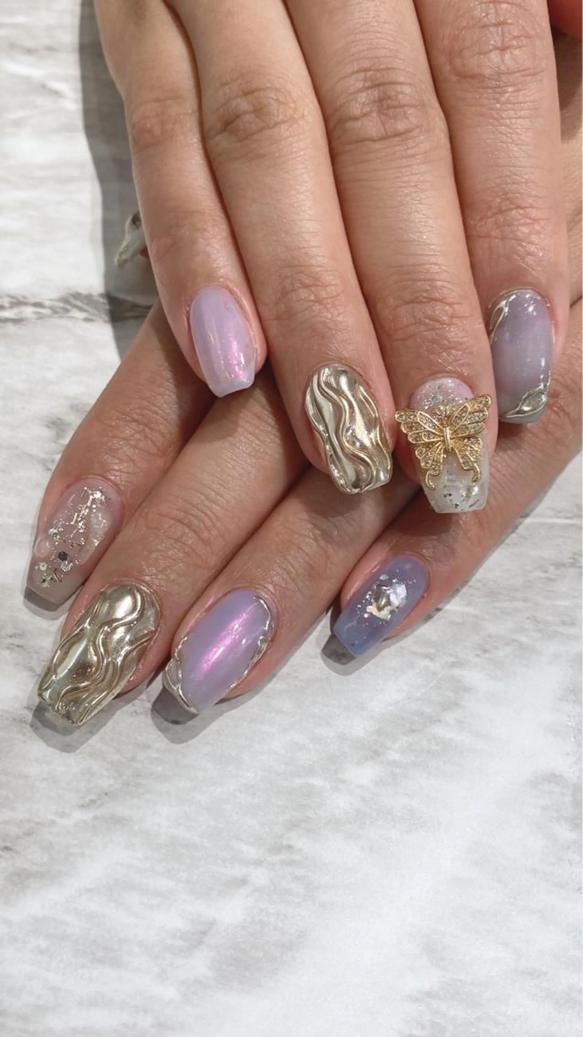 ネイル ミラーネイル ニュアンスネイル ハンドネイル フットネイル ハンドケア nail salon  AlgeTy所属・✴︎:.｡. MAKI.｡.:✴︎のネイルデザイン
