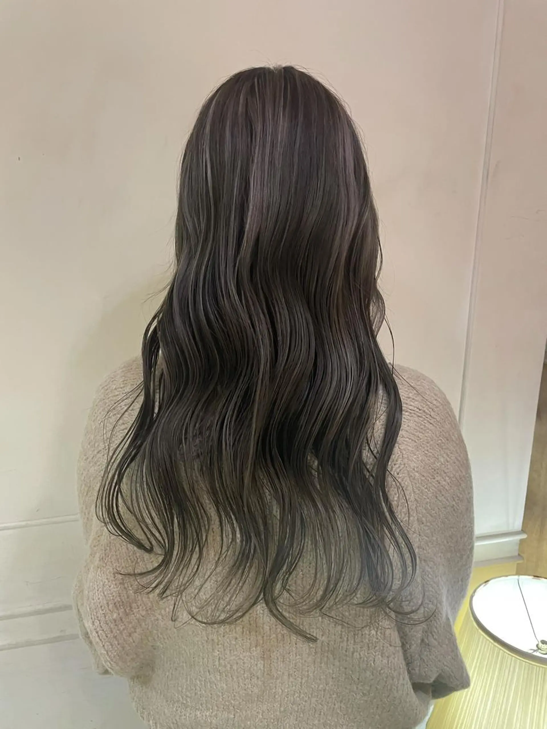 ロング カラー ハイライトカラー ハイライト アオキ リノのヘアスタイル