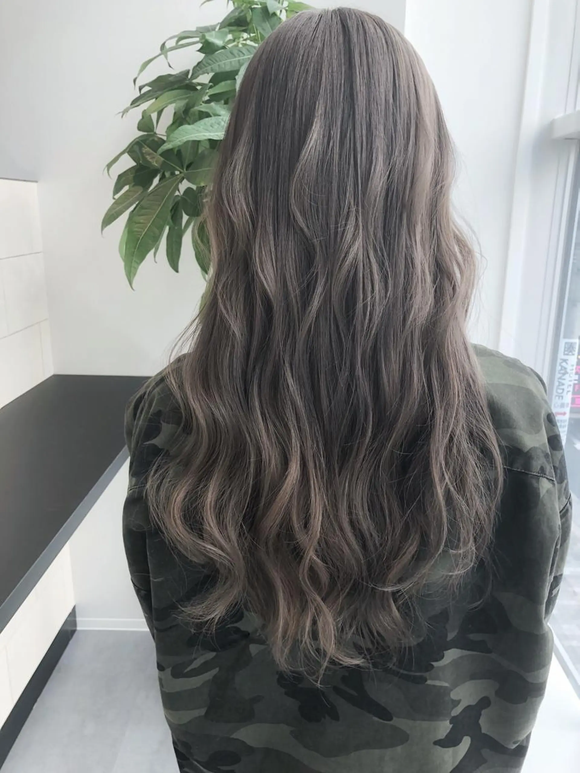 セミロング カラー アッシュ ダブルカラー Hair mission【ヘアーミッション】心斎橋所属・エクステ／レイヤー 落合/心斎橋のヘアスタイル