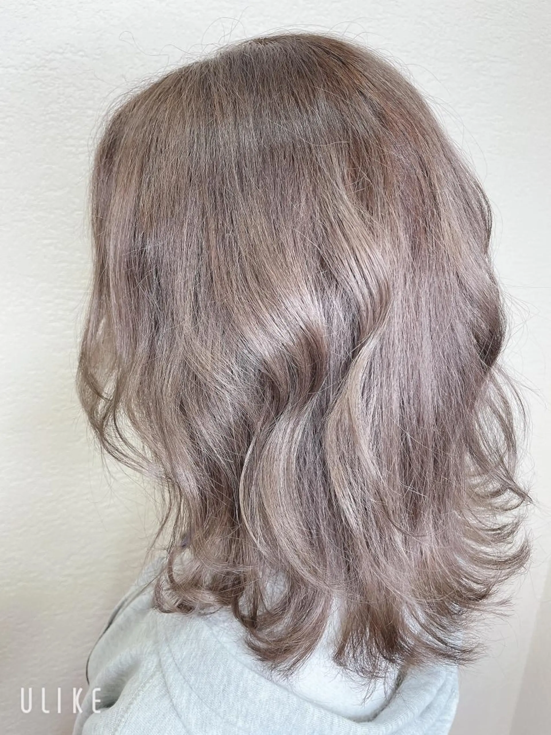 セミロング カラー グレージュ ミルクティーグレージュ カット ヘアカラー トリートメント ❣️モードケイズ塚口 和田一将のヘアスタイル