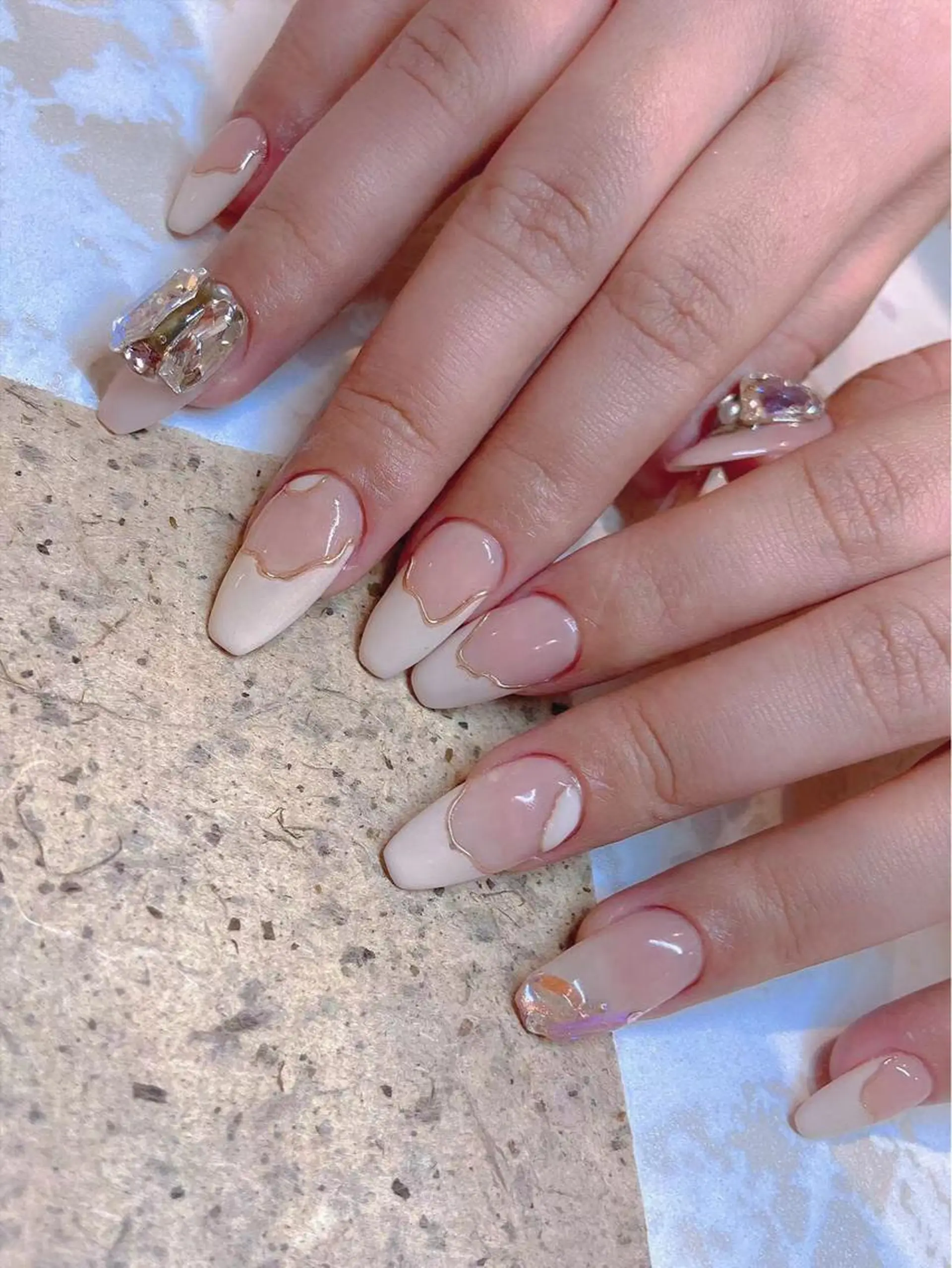 ネイル ストーンネイル リン リンのネイルデザイン