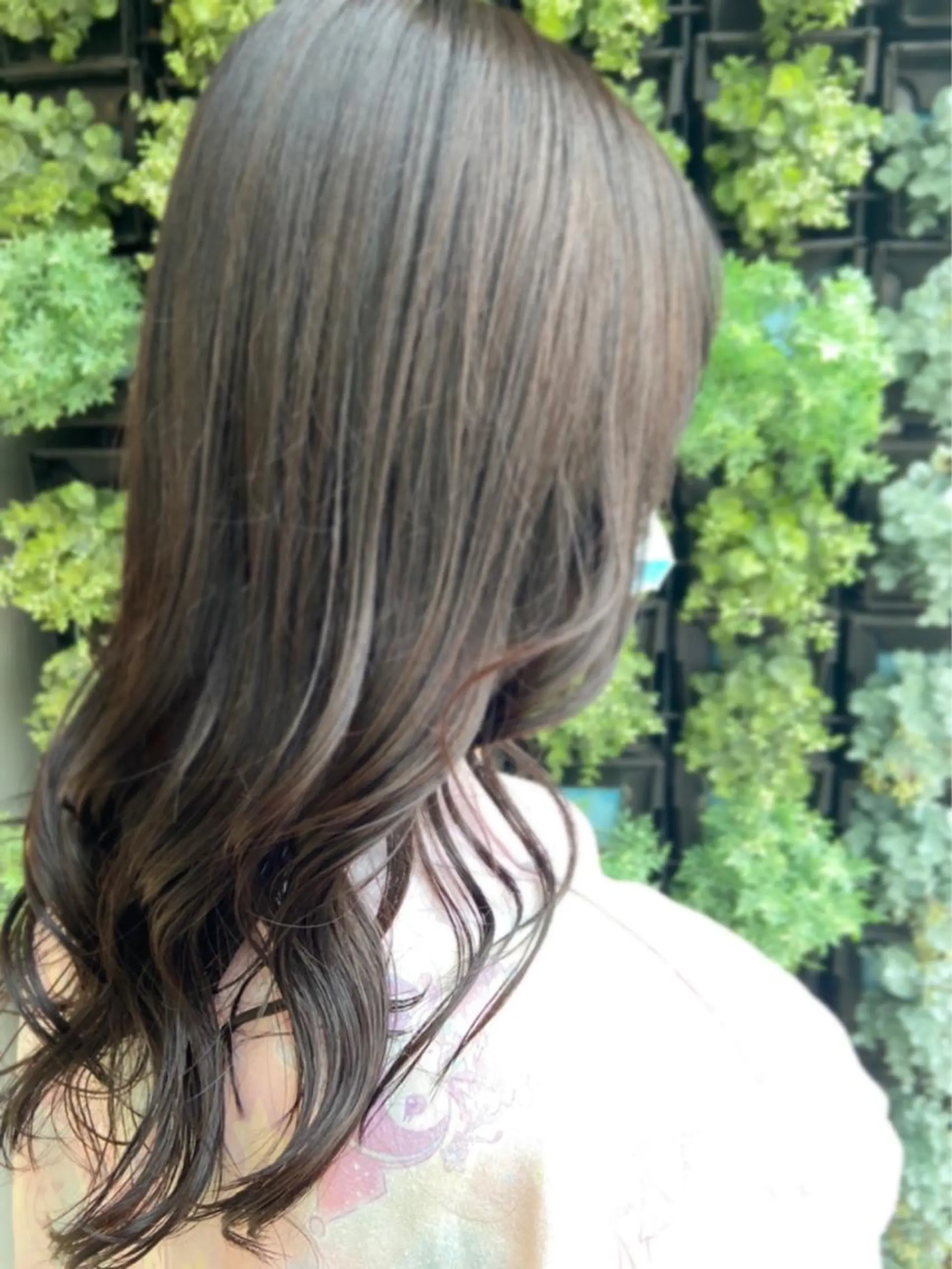 セミロング カラー SALOWIN 新宿三丁目East所属・縮毛矯正/艶カラー /美髪/ﾒｸﾞﾐのヘアスタイル