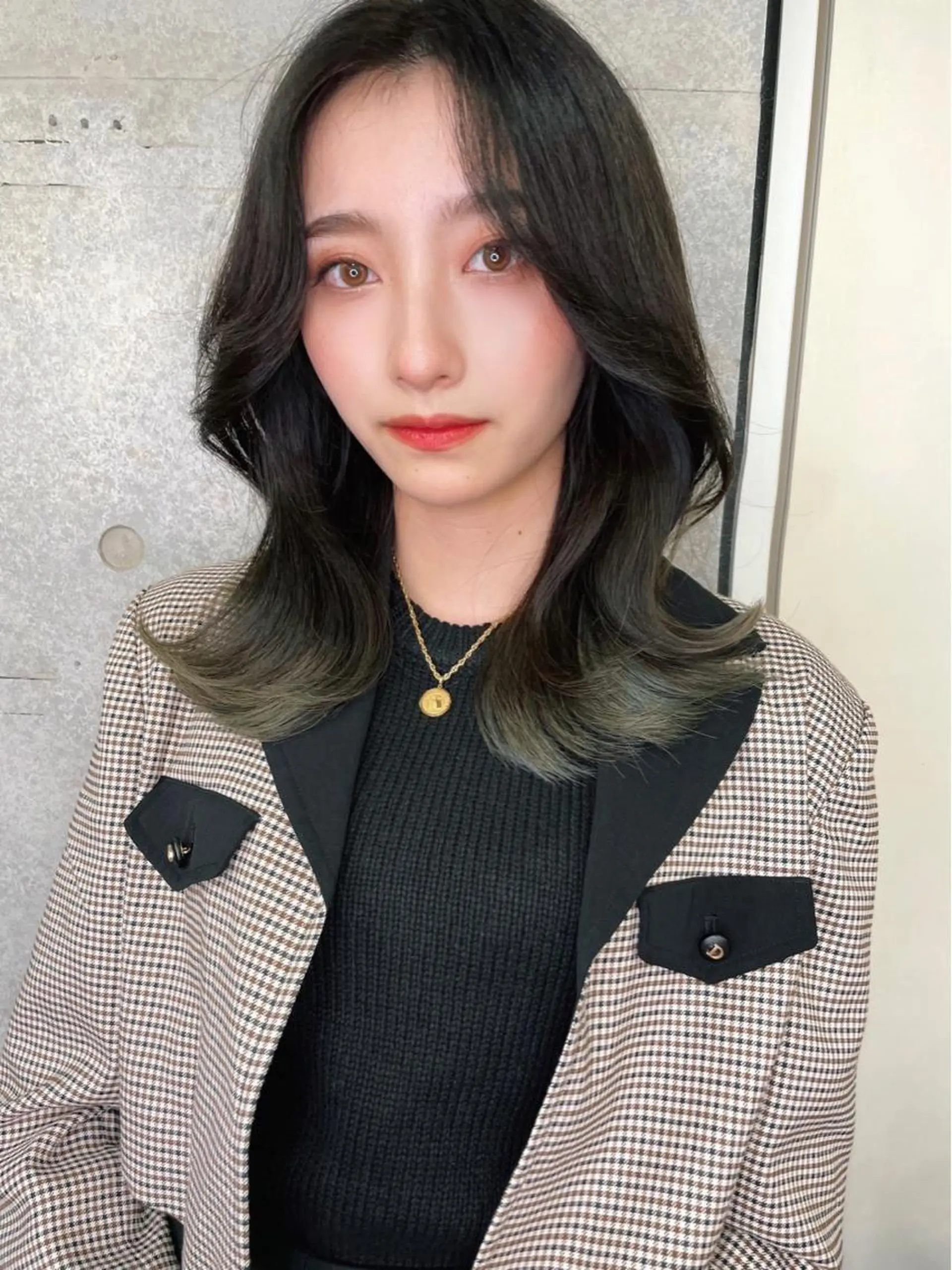 ミディアム カラー カット ヘアカラー トリートメント レイヤーカット、 大人可愛い　中村美羅のヘアスタイル