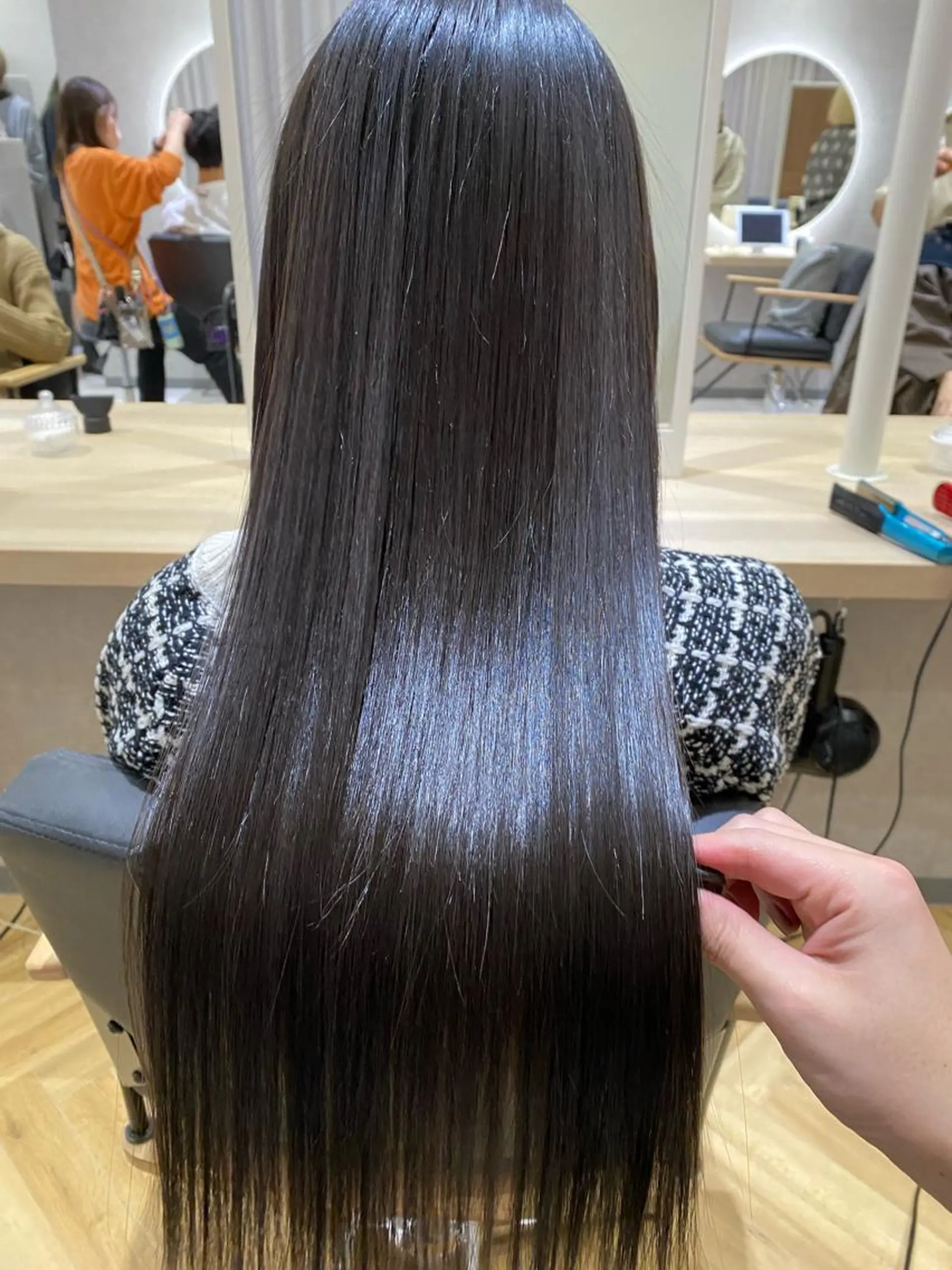 ロング 縮毛矯正・髪質改善 人気No1🩶北島のヘアスタイル