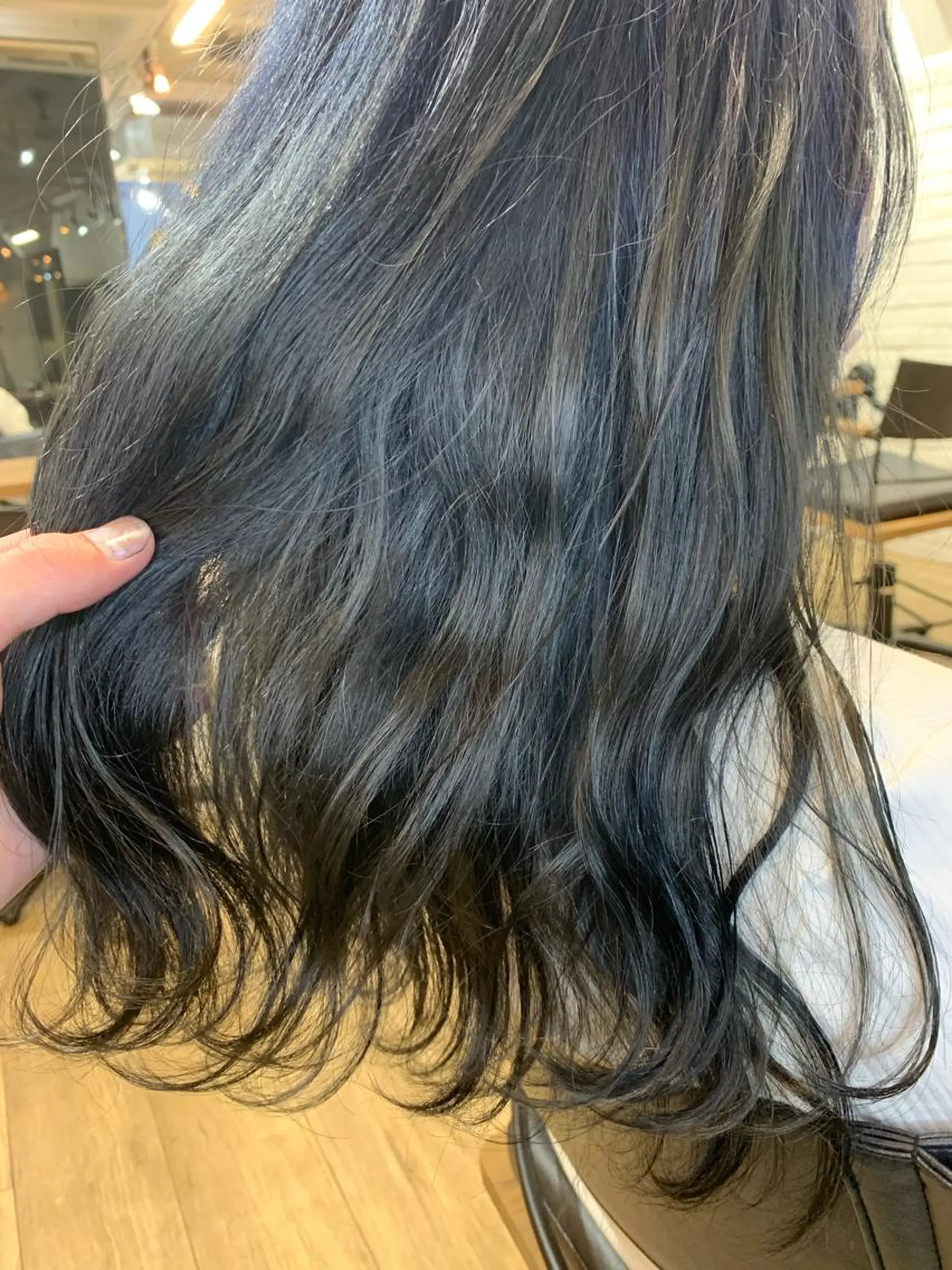カラー 四ッ井 翔のヘアスタイル