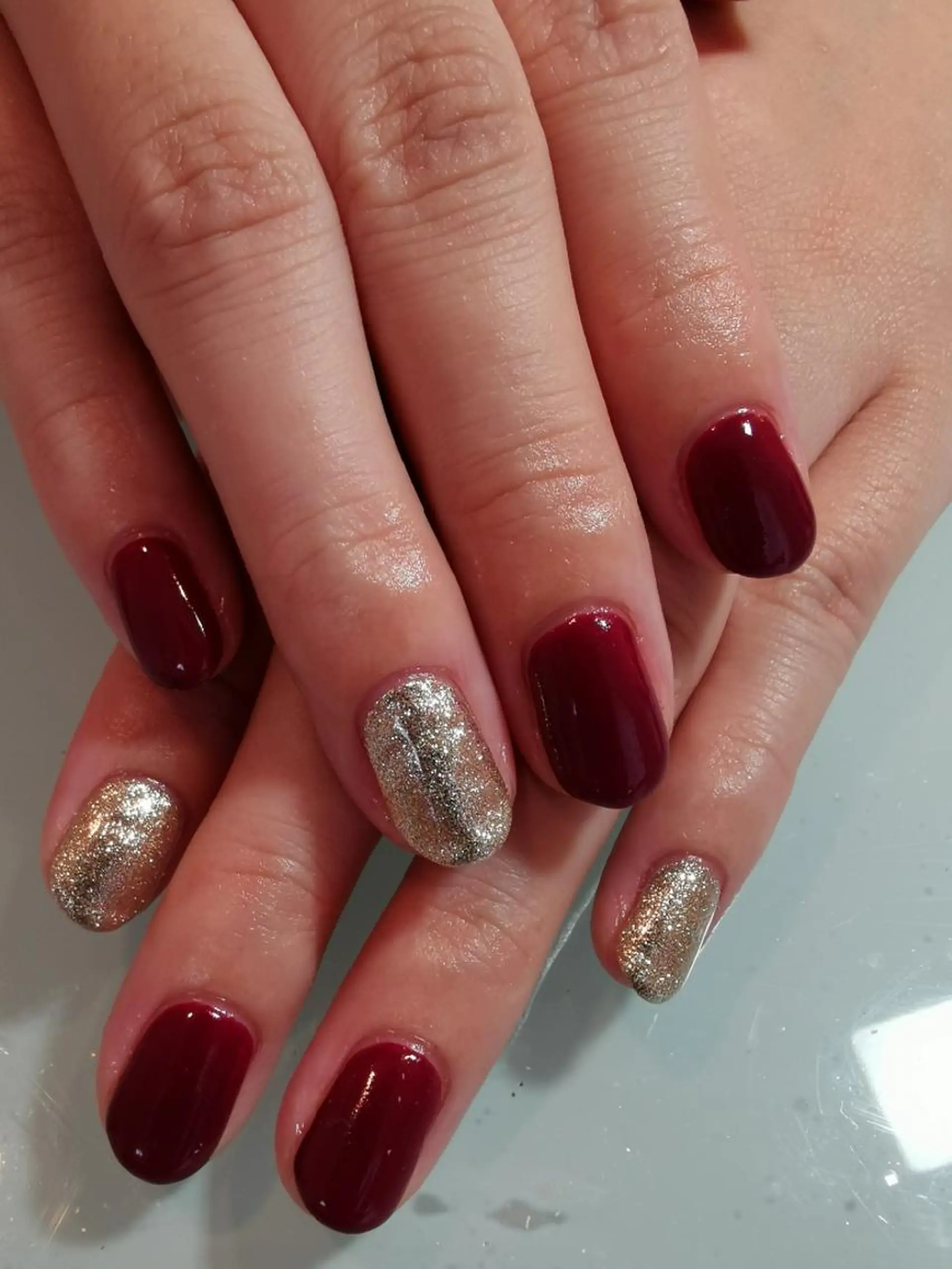 ネイル ボルドー ゴールド 人気エリア💖完全個室【ルリエ】所属・ネイルサロン Lelienルリエのネイルデザイン