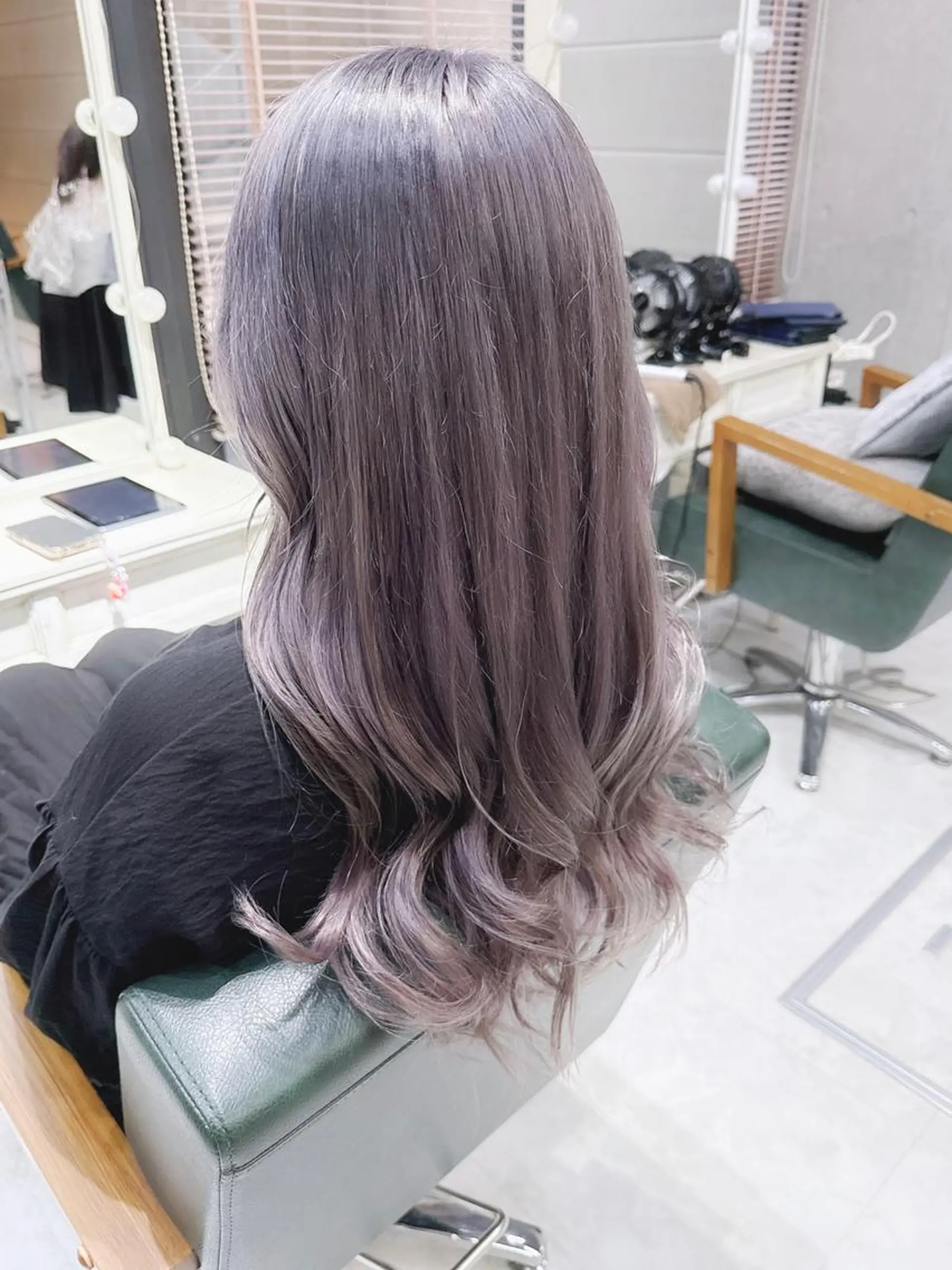 ロング カラー ヘアアレンジ アッシュ ラベンダーカラー ラベンダーアッシュ ラベンダーグレー 𝐑𝐈𝐍𝐊𝐀 🌷のヘアスタイル