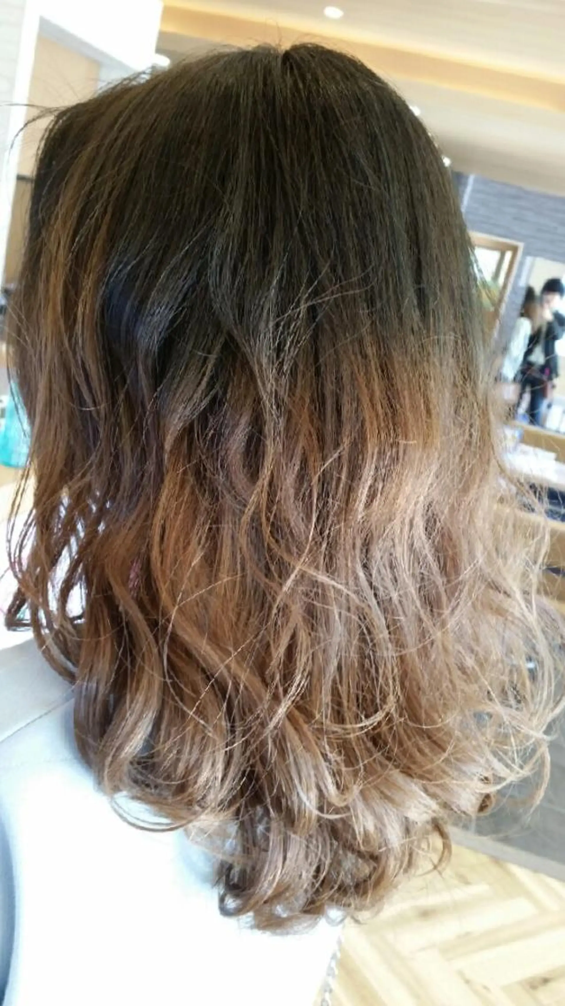 カラー グラデーションカラー 北野 親善のヘアスタイル