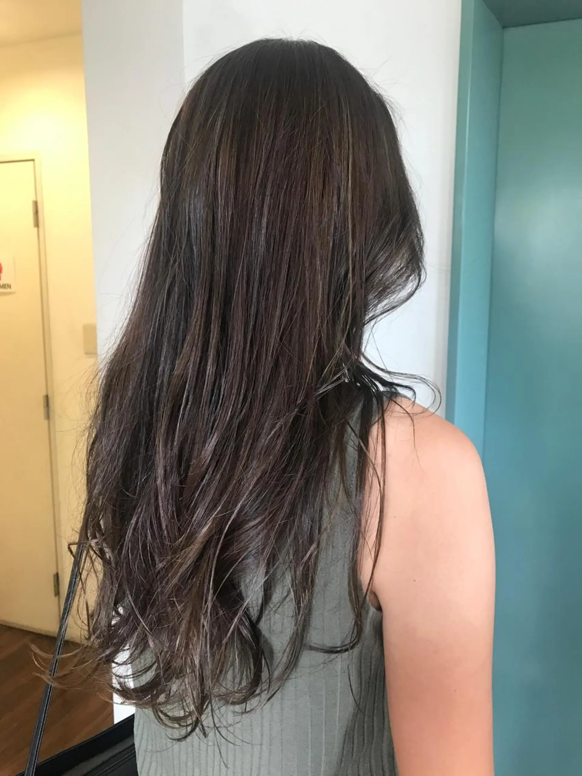 ロング カラー ハイライトカラー 外国人風カラー ハイライト 馴染ませNo.1🧃 エクステ・アレンジのヘアスタイル