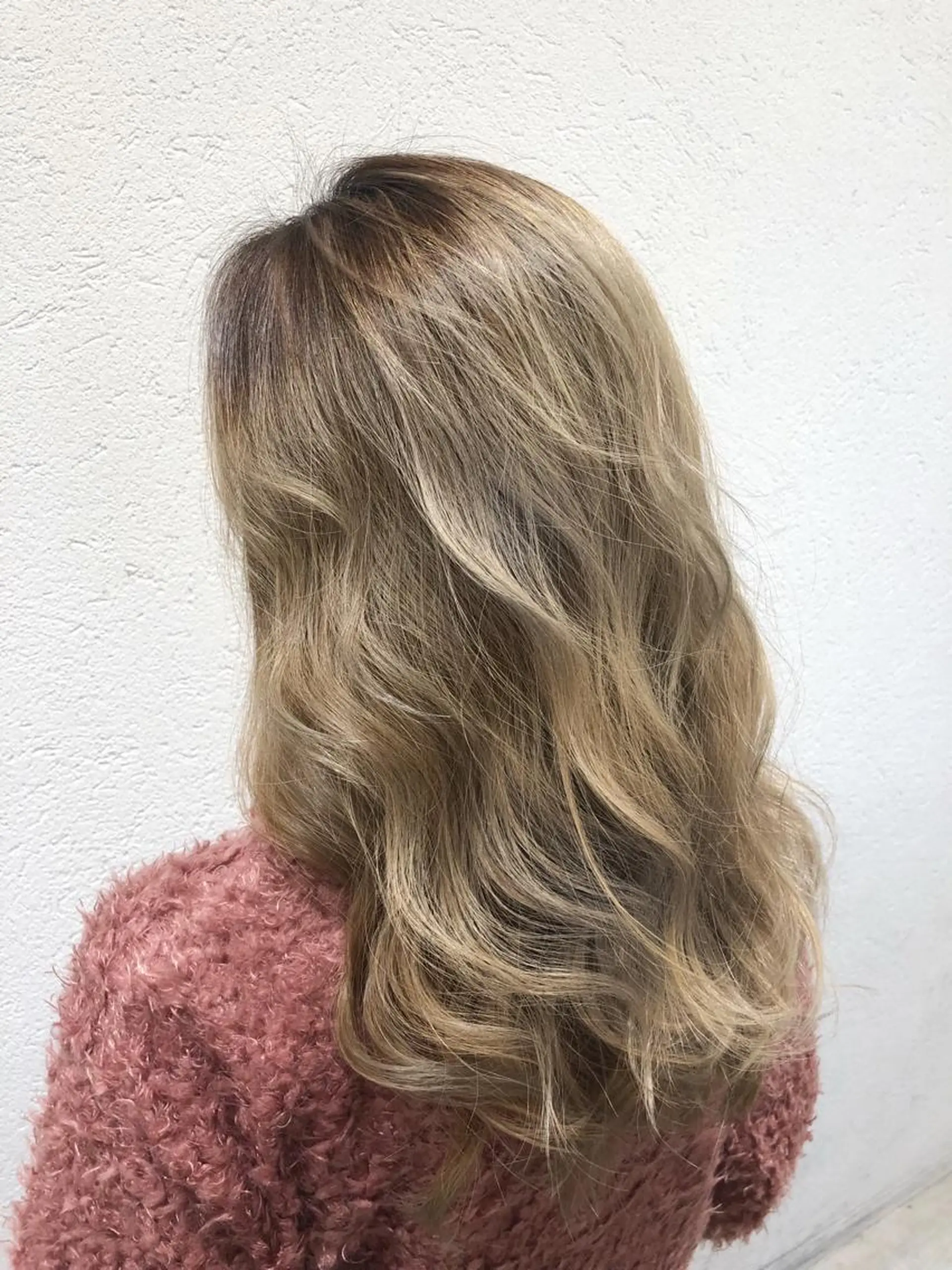 ロング カラー biscohair 髪にドラマを。のヘアスタイル